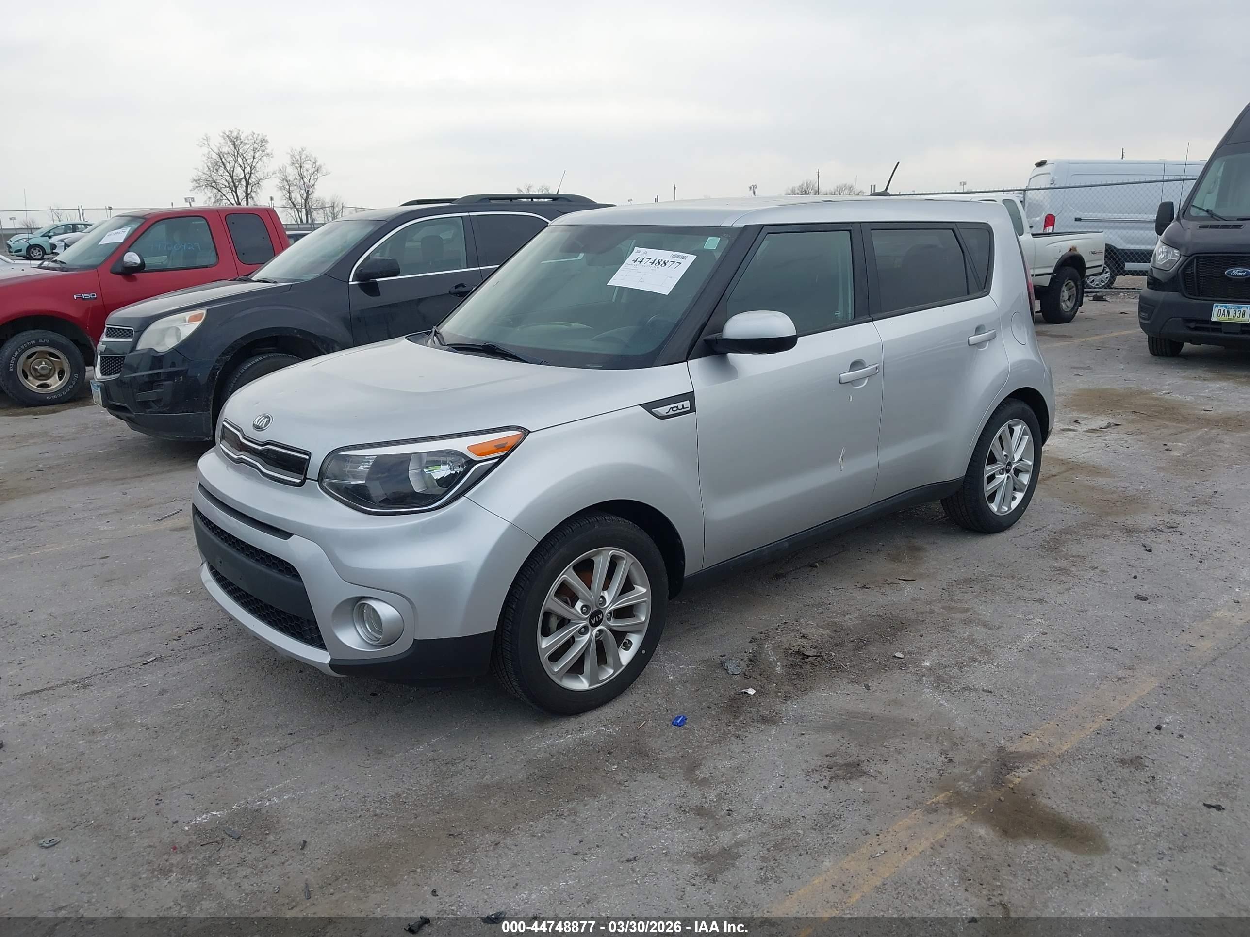 KIA SOUL image 2