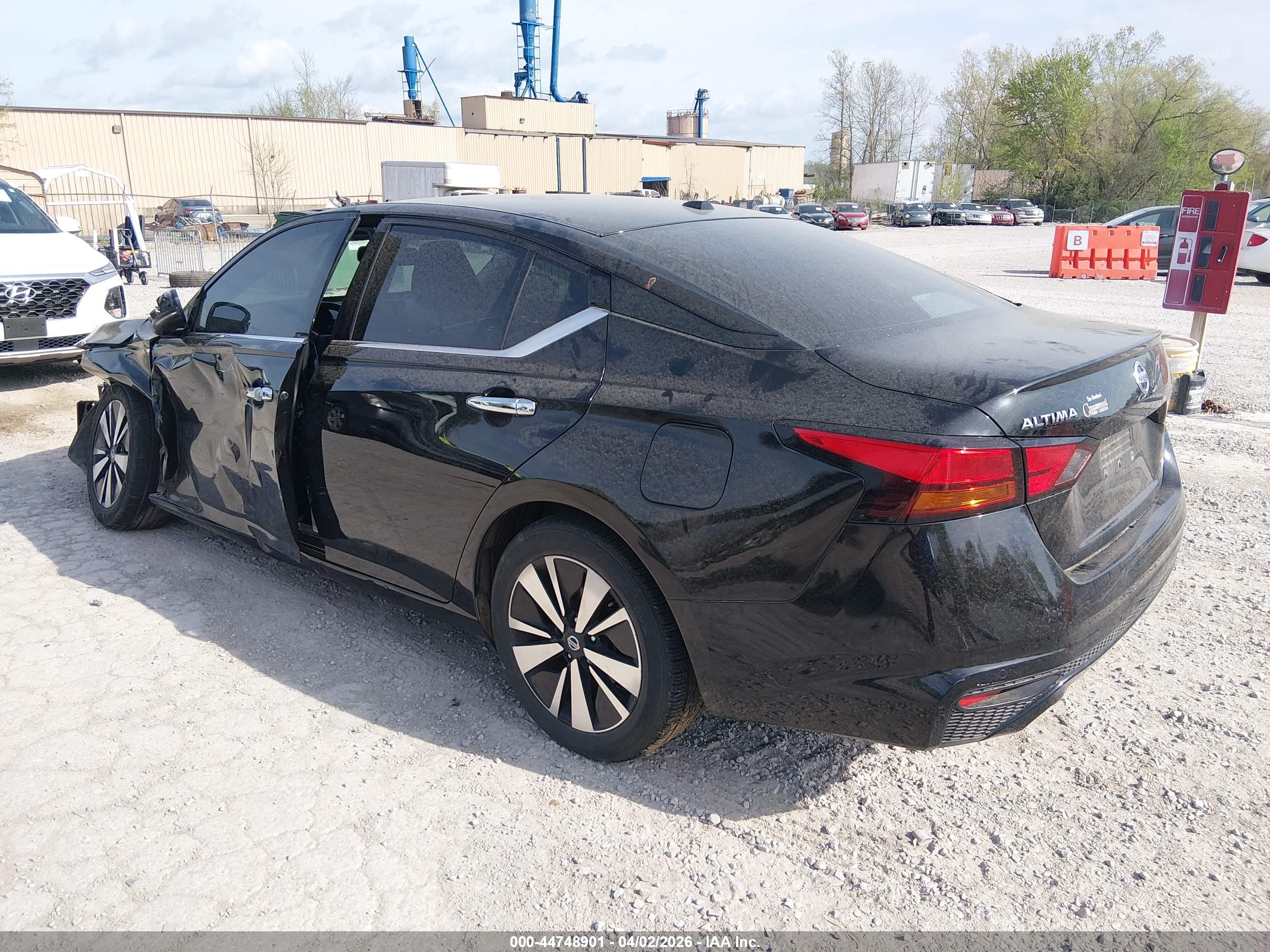NISSAN ALTIMA image 3