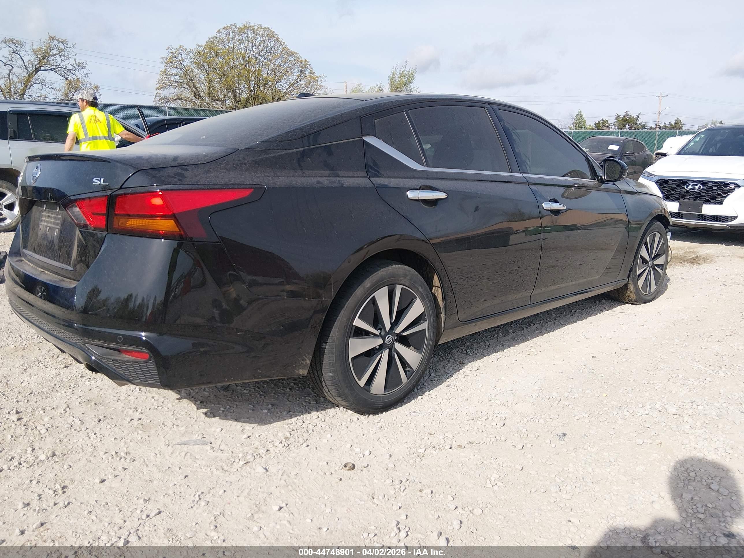 NISSAN ALTIMA image 4