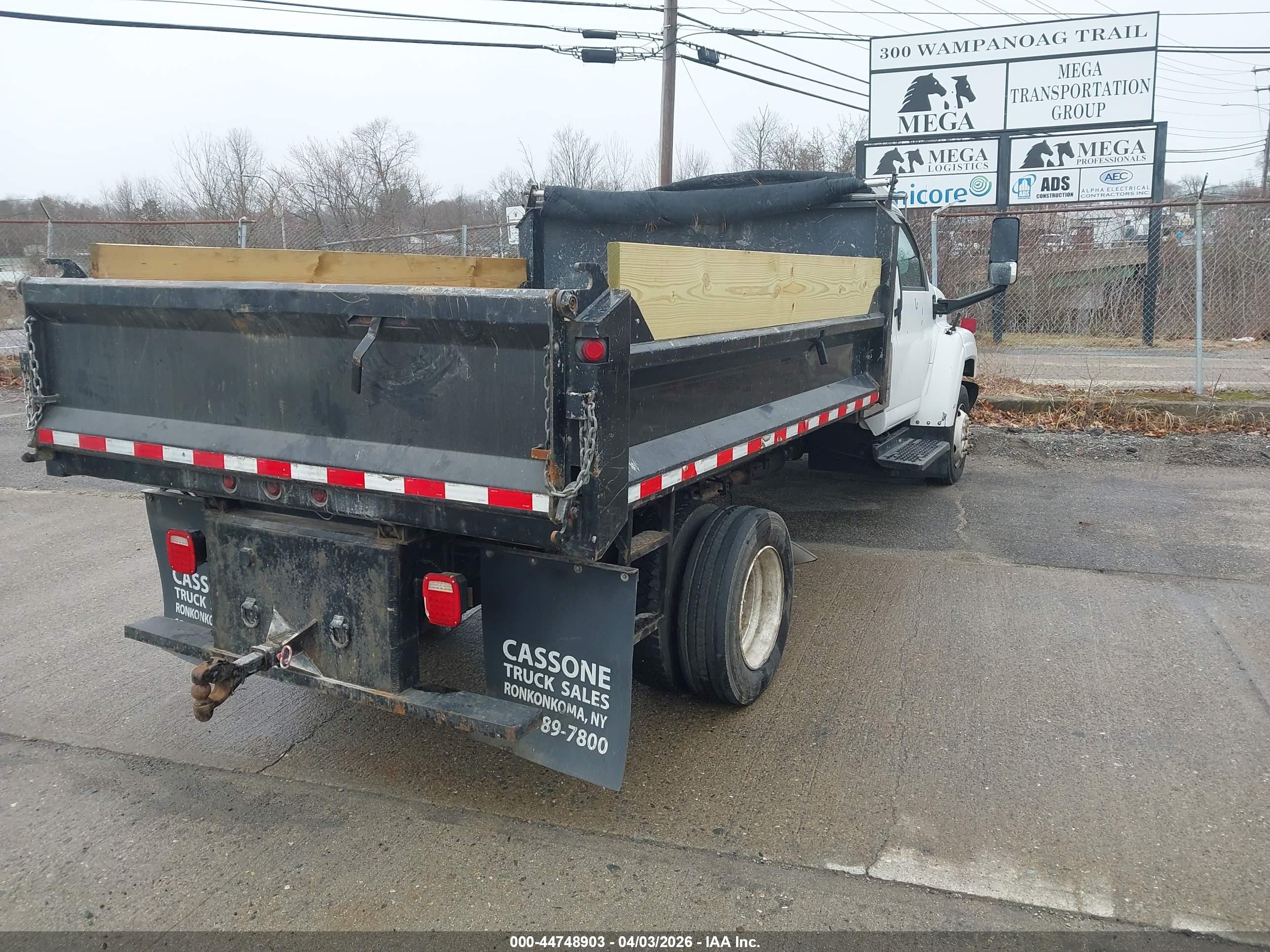 GMC C5500 image 3