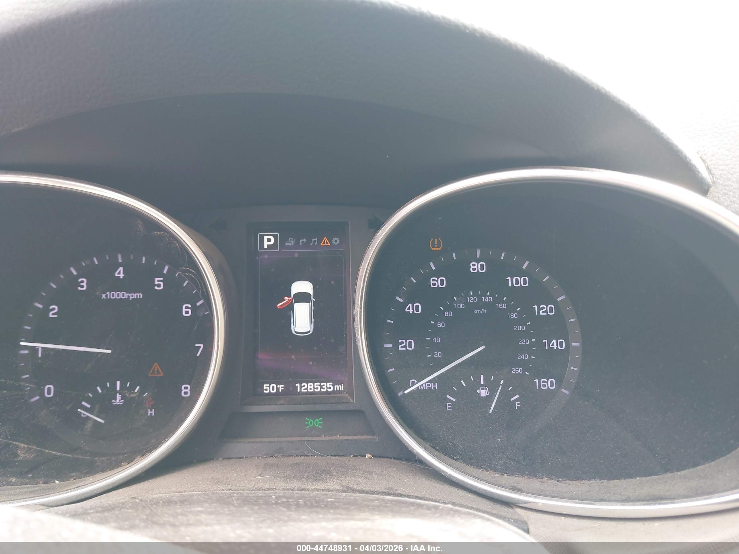 HYUNDAI SANTA image 7