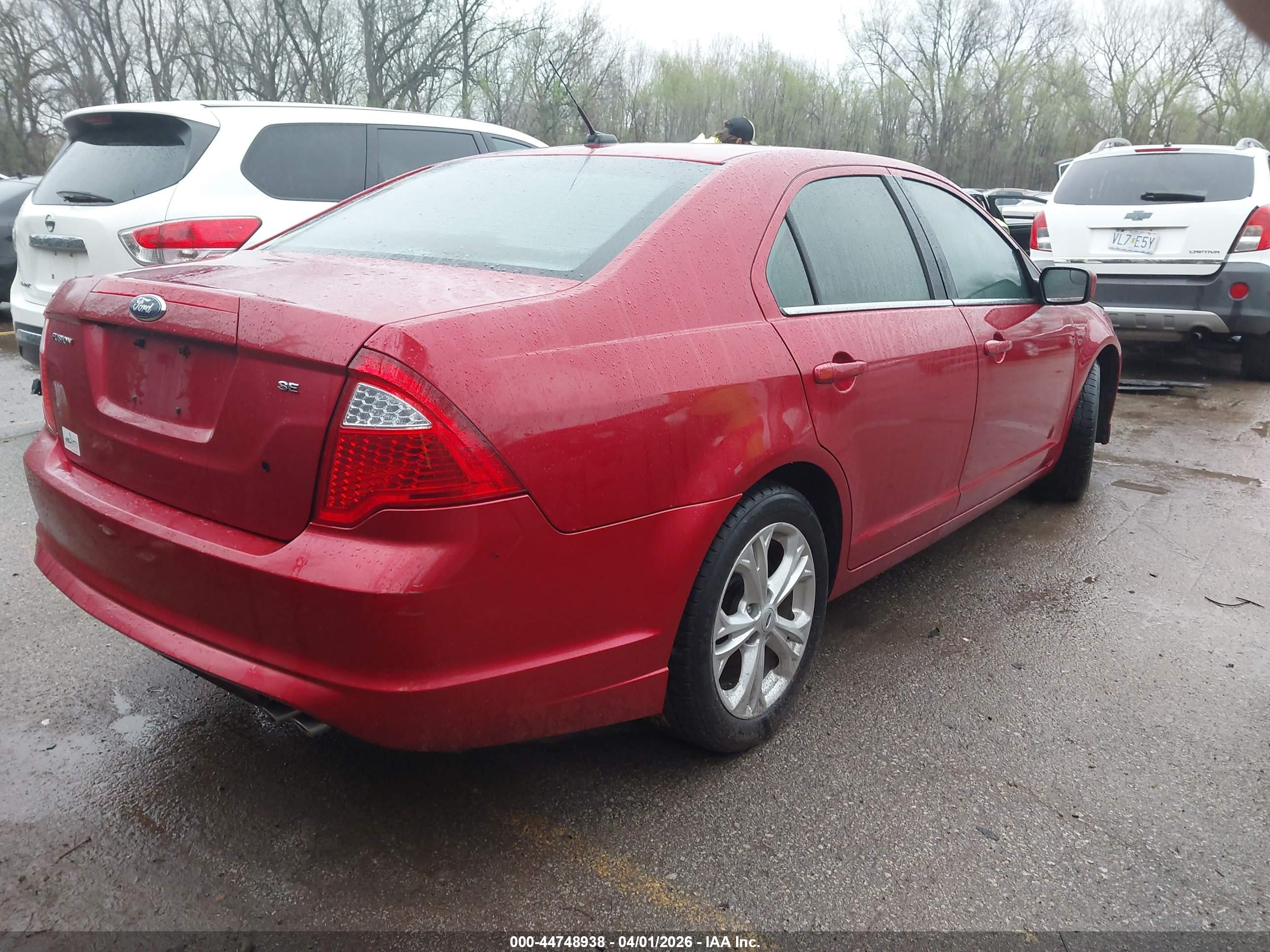 FORD FUSION image 4