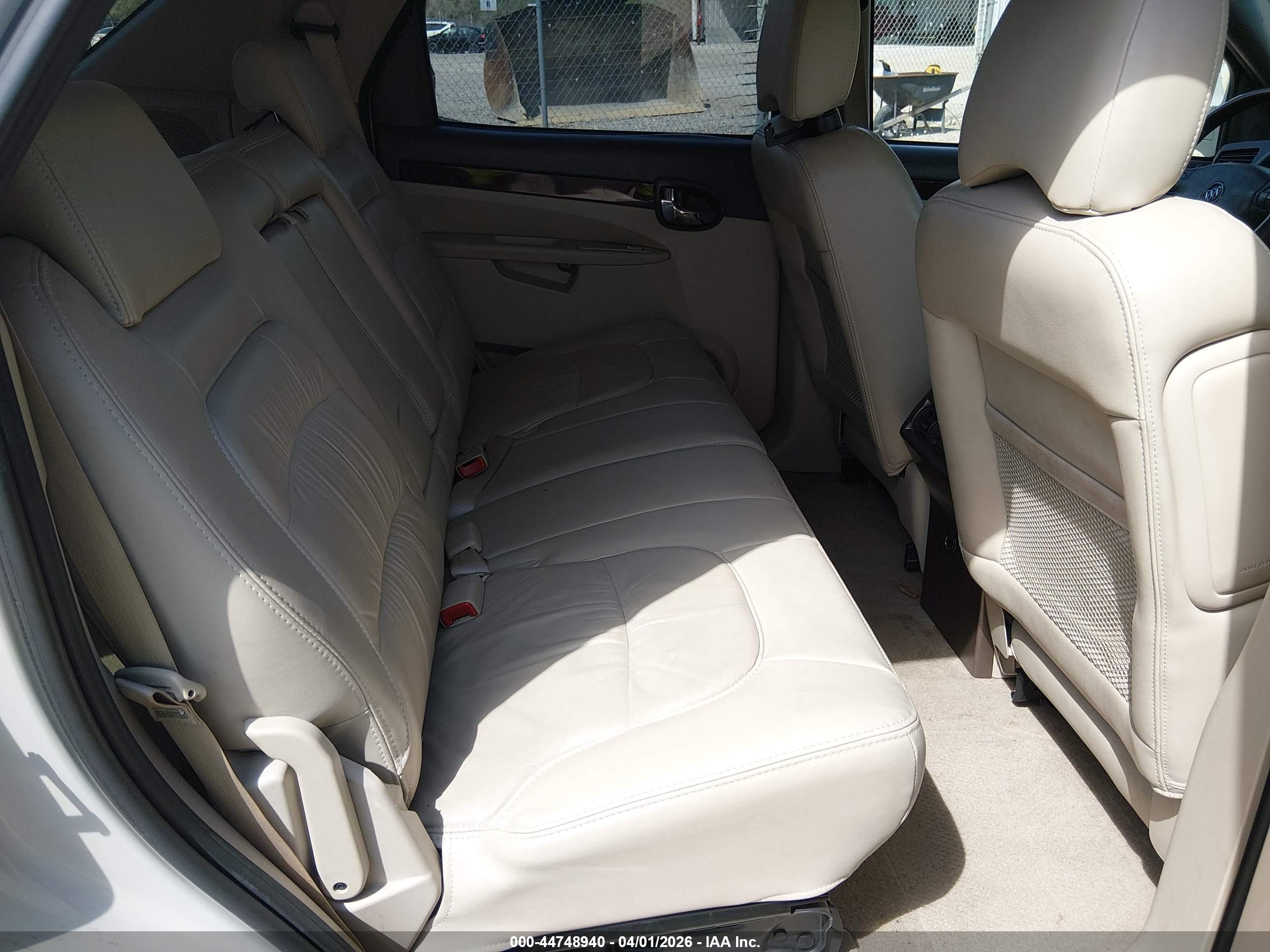 BUICK RENDEZVOUS image 8