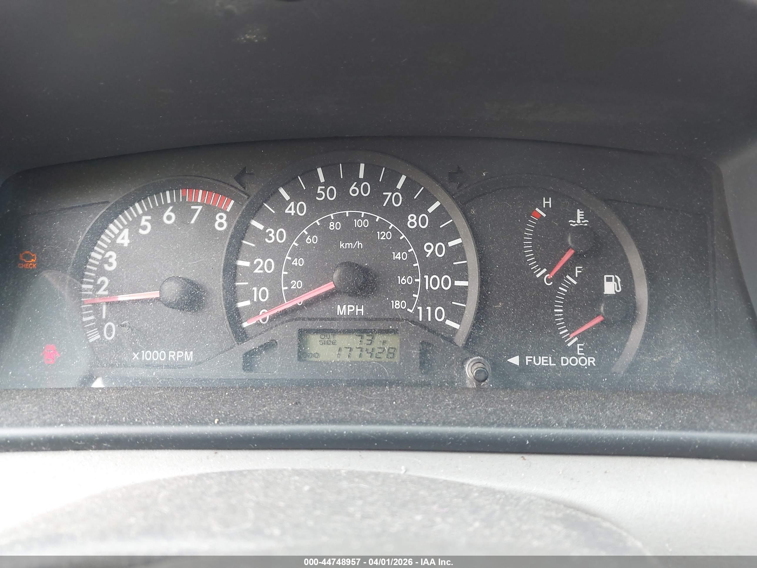 TOYOTA COROLLA image 7