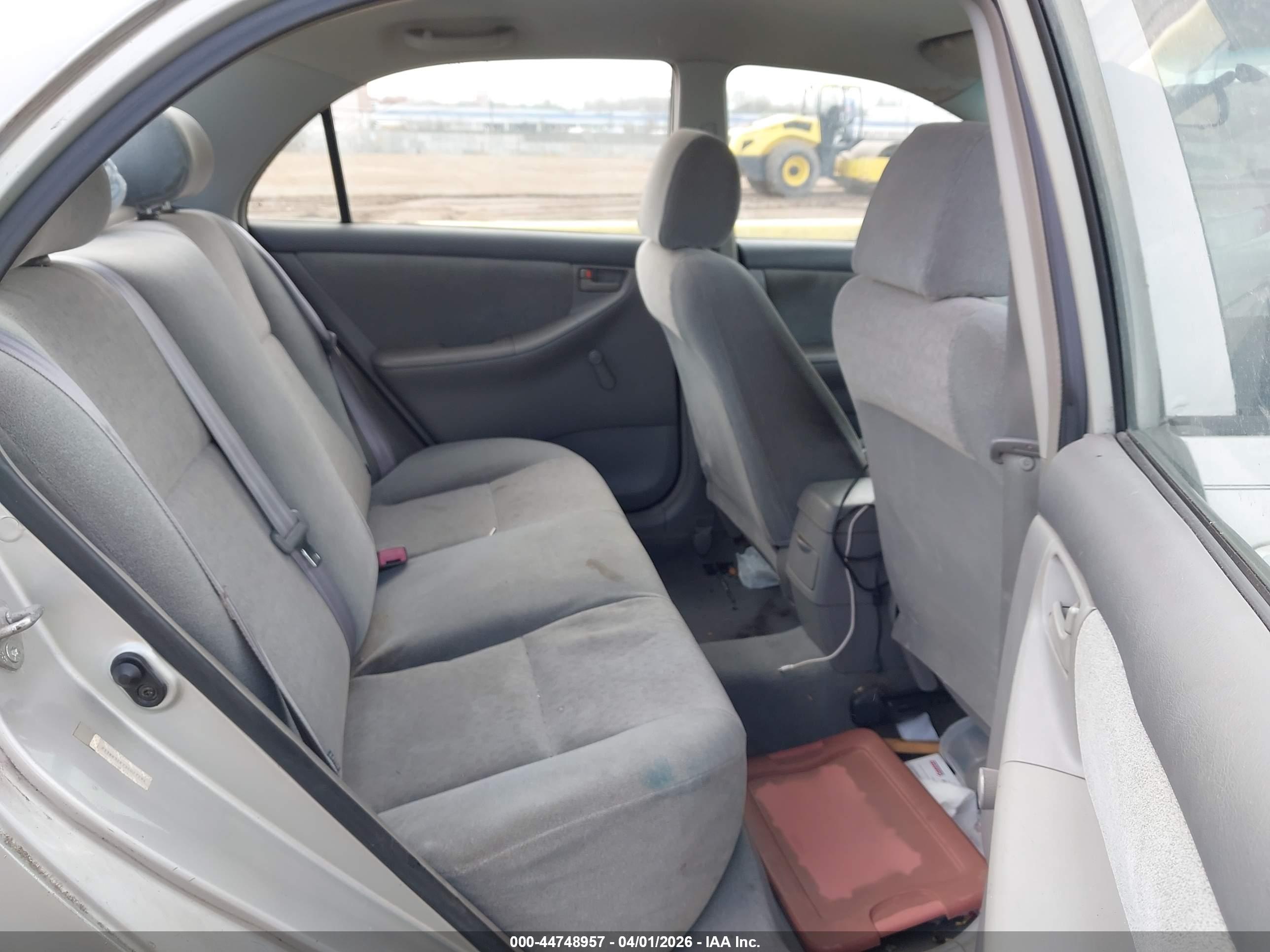 TOYOTA COROLLA image 8