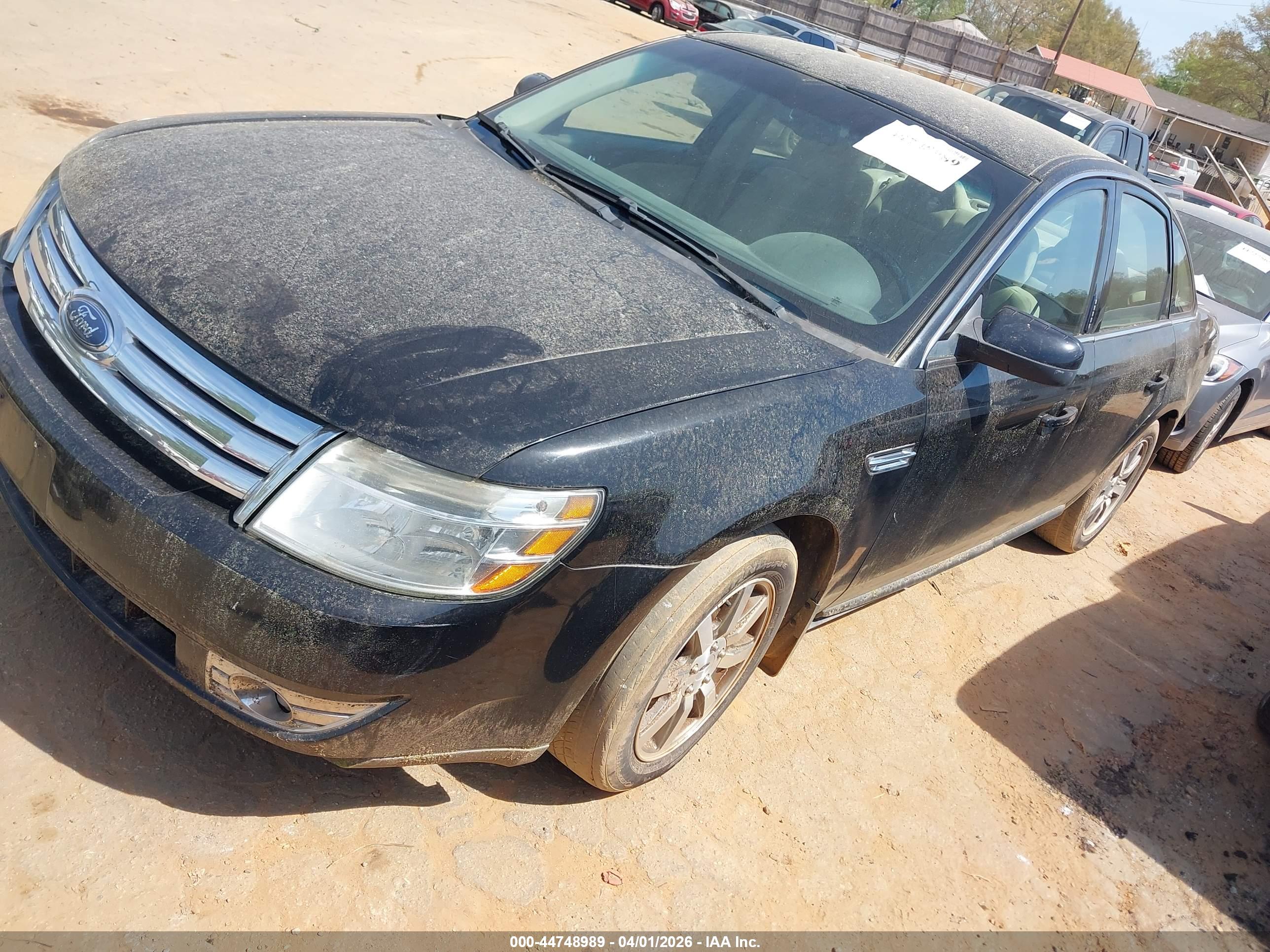 FORD TAURUS image 2