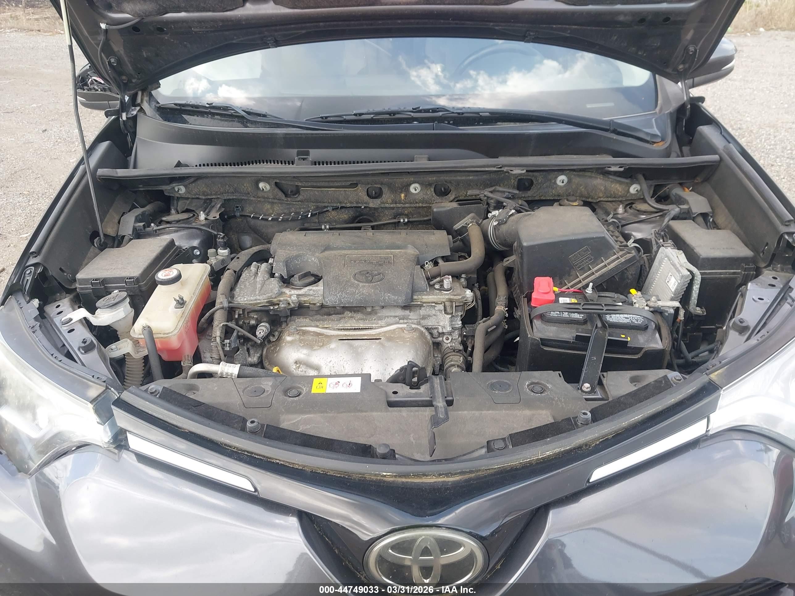 TOYOTA RAV4 image 10