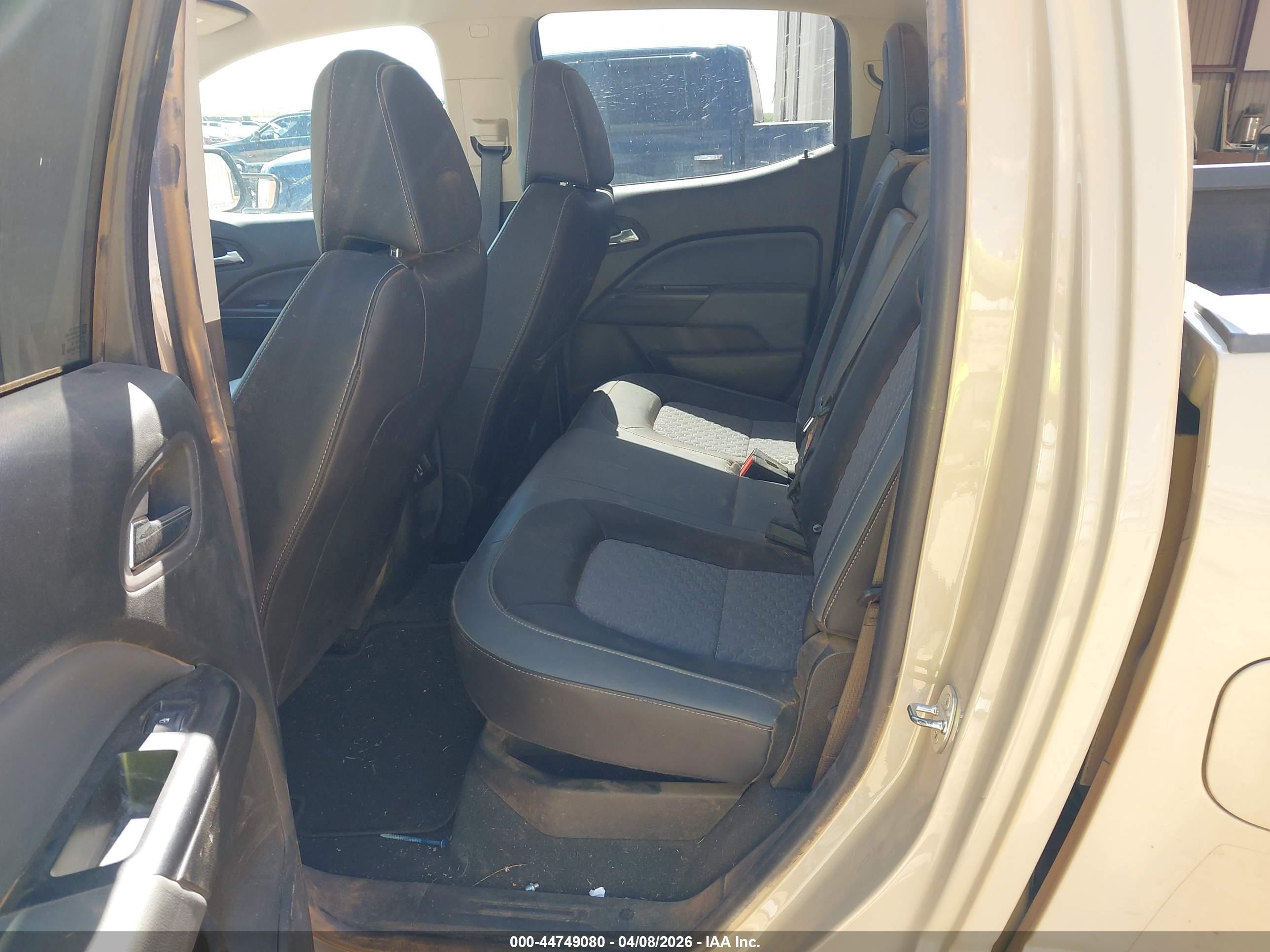 CHEVROLET COLORADO image 8