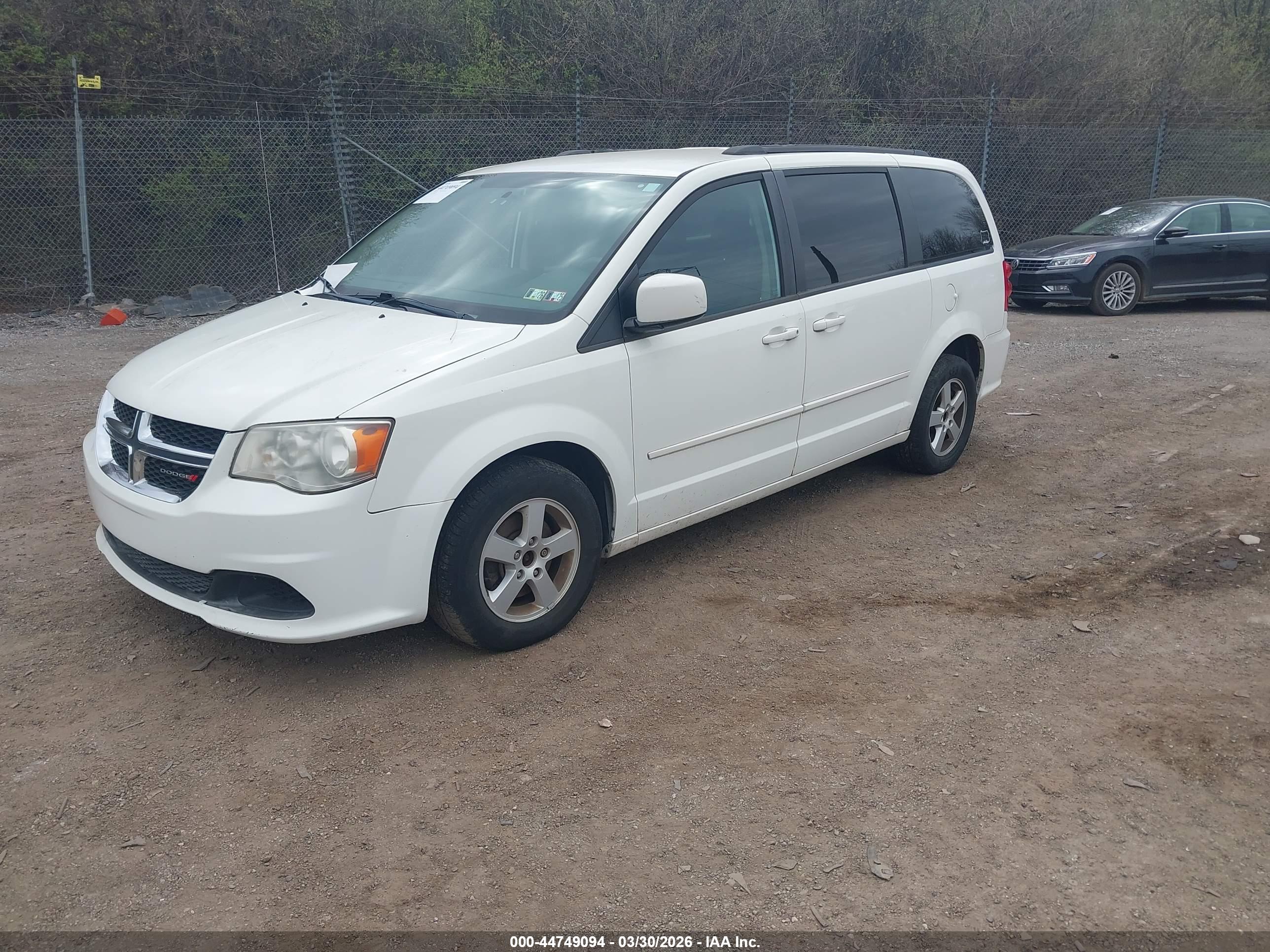 DODGE GRAND image 2