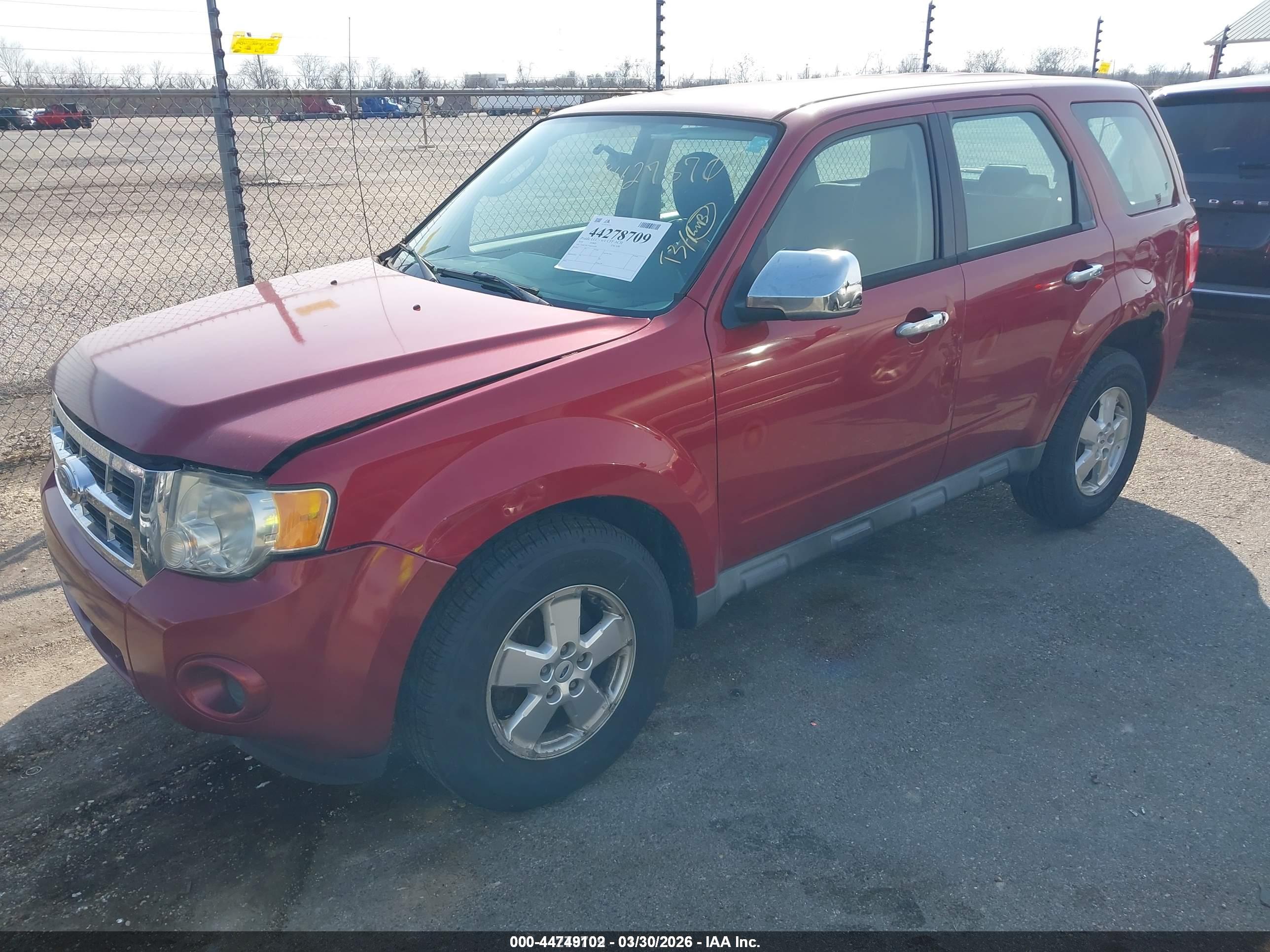FORD ESCAPE image 2
