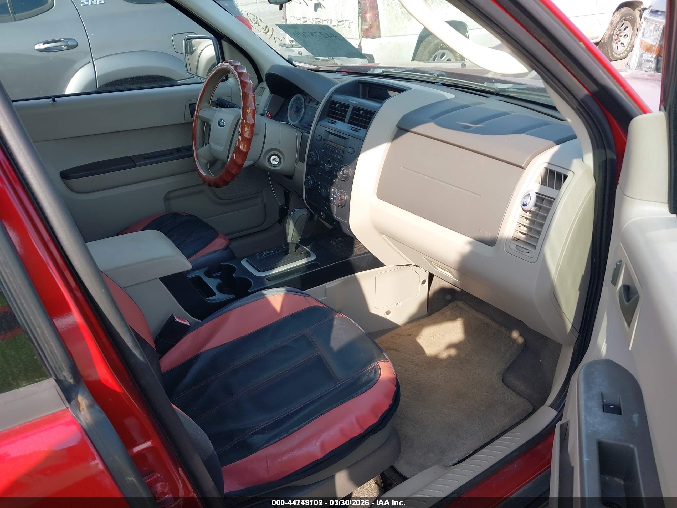 FORD ESCAPE image 5