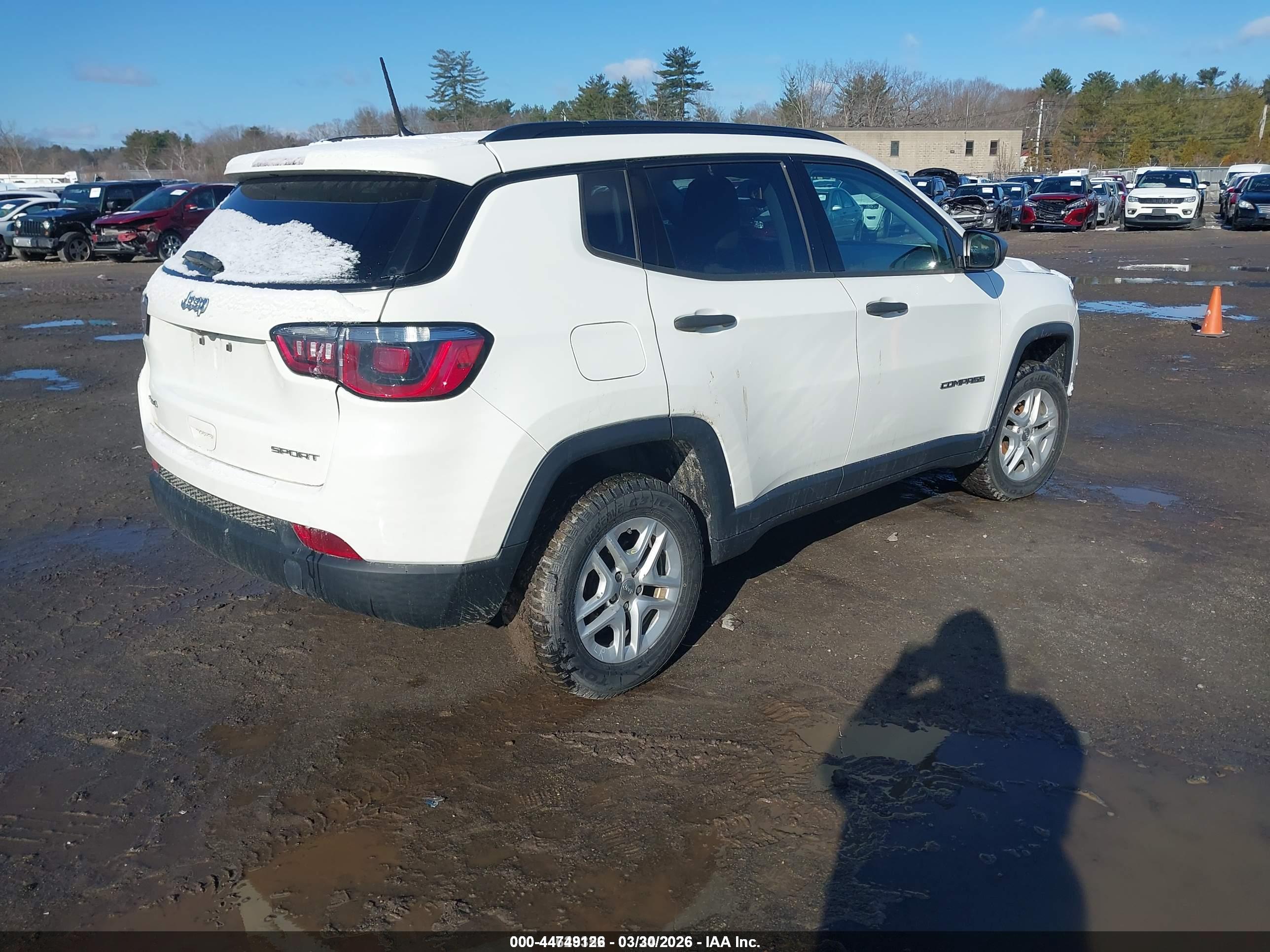 JEEP COMPASS image 4