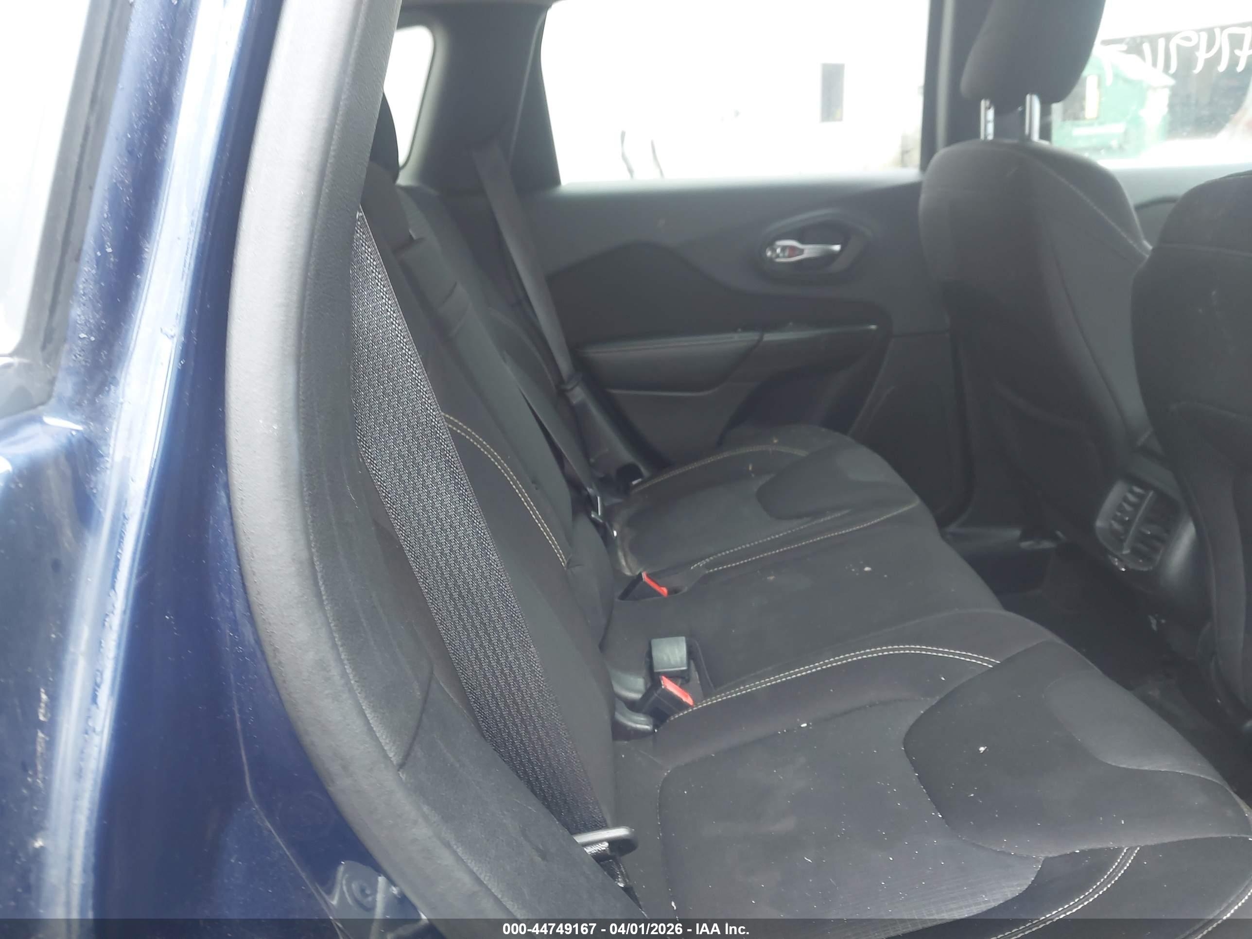 JEEP CHEROKEE image 8