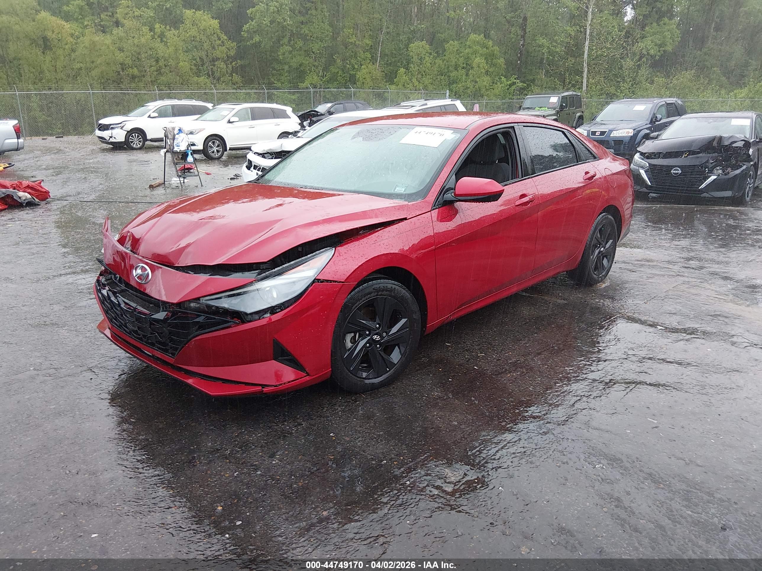 HYUNDAI ELANTRA image 2