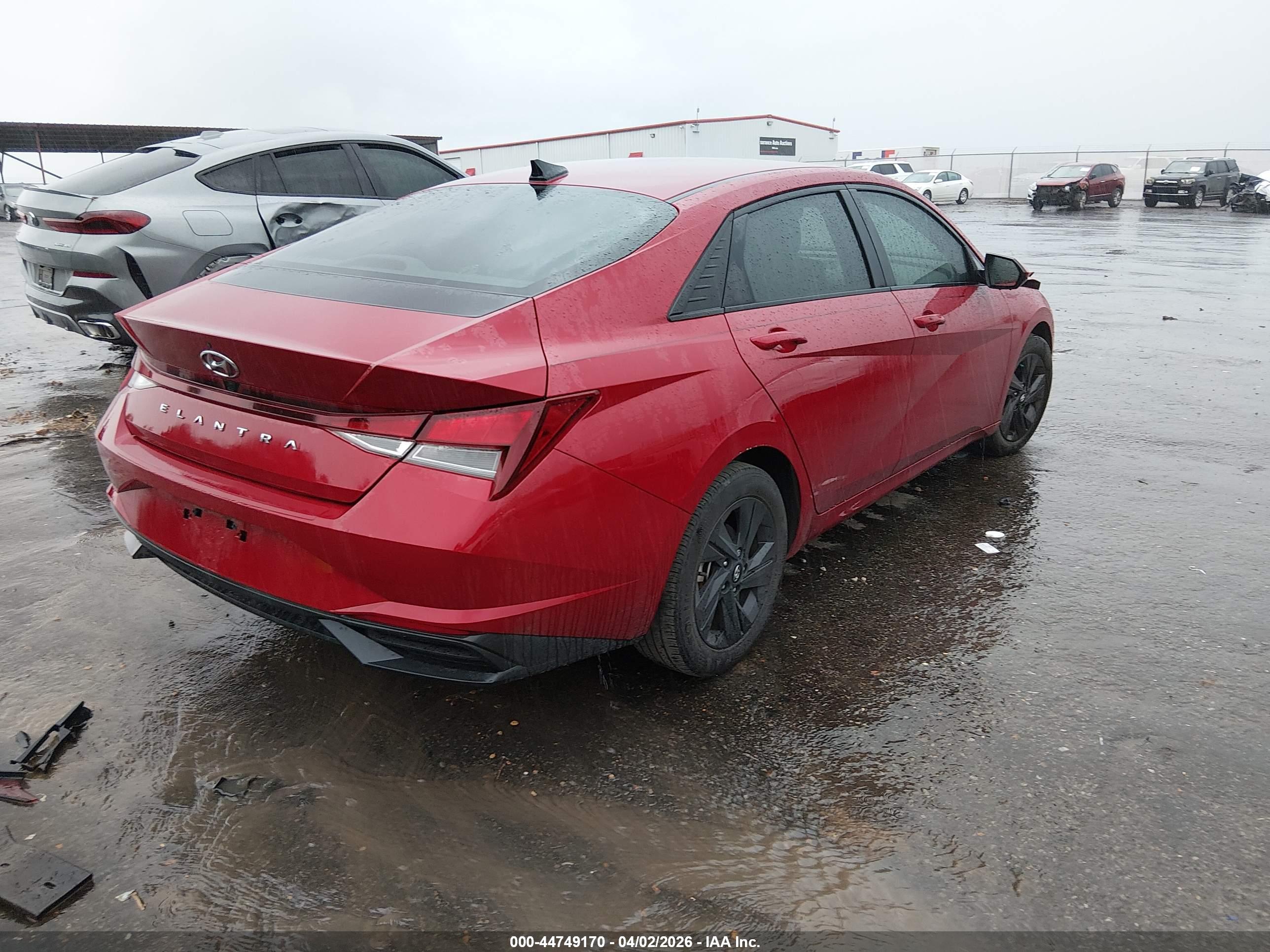 HYUNDAI ELANTRA image 4