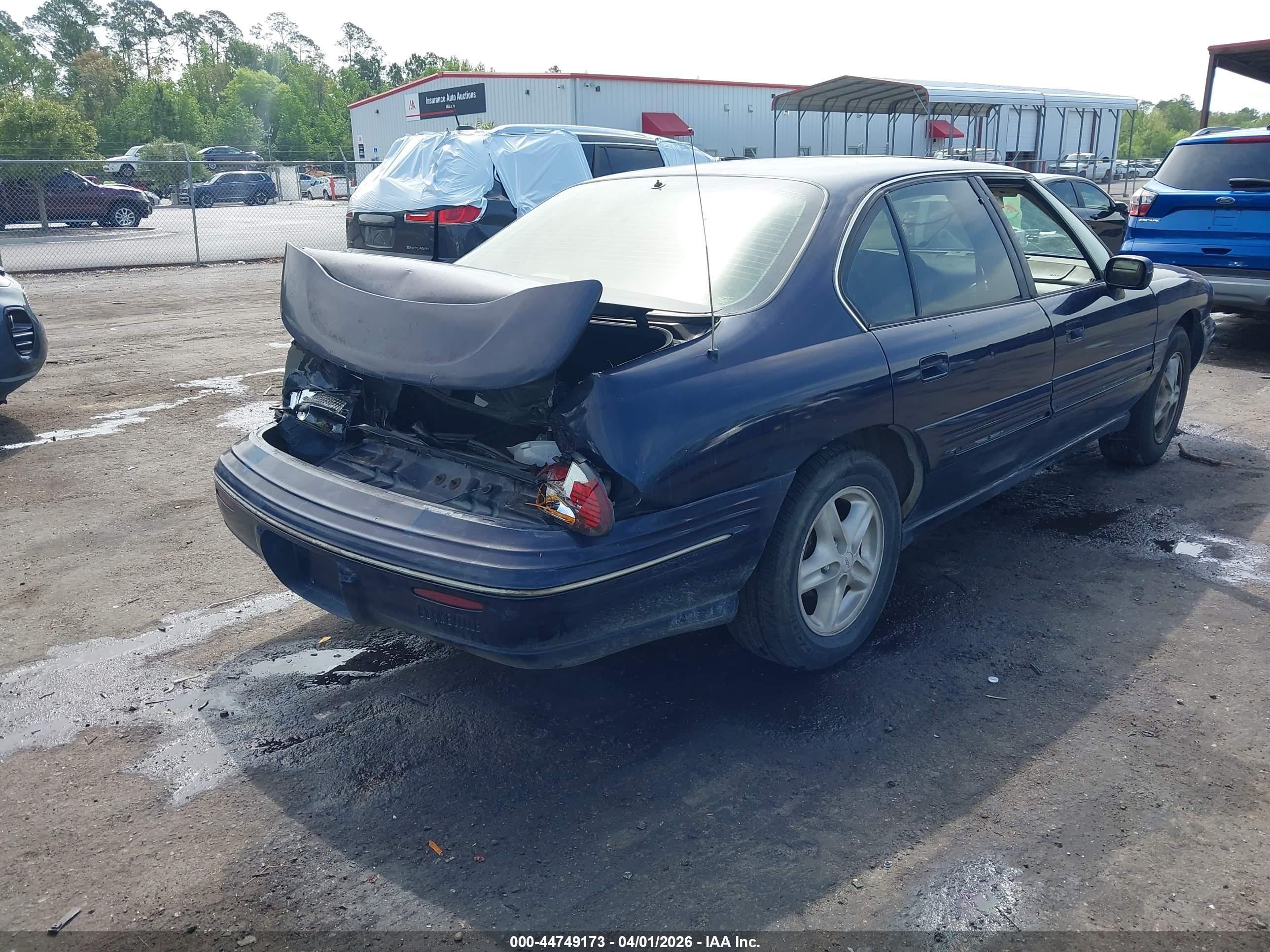 PONTIAC BONNEVILLE image 4