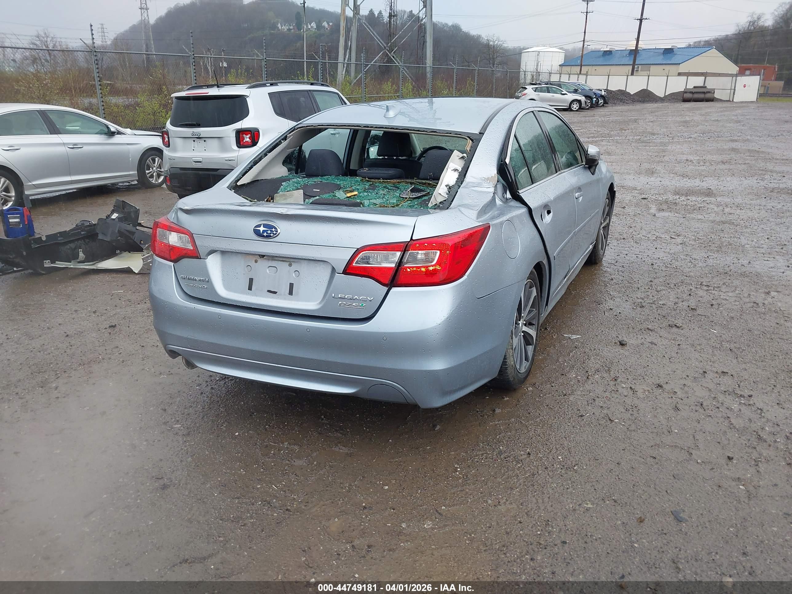SUBARU LEGACY image 4