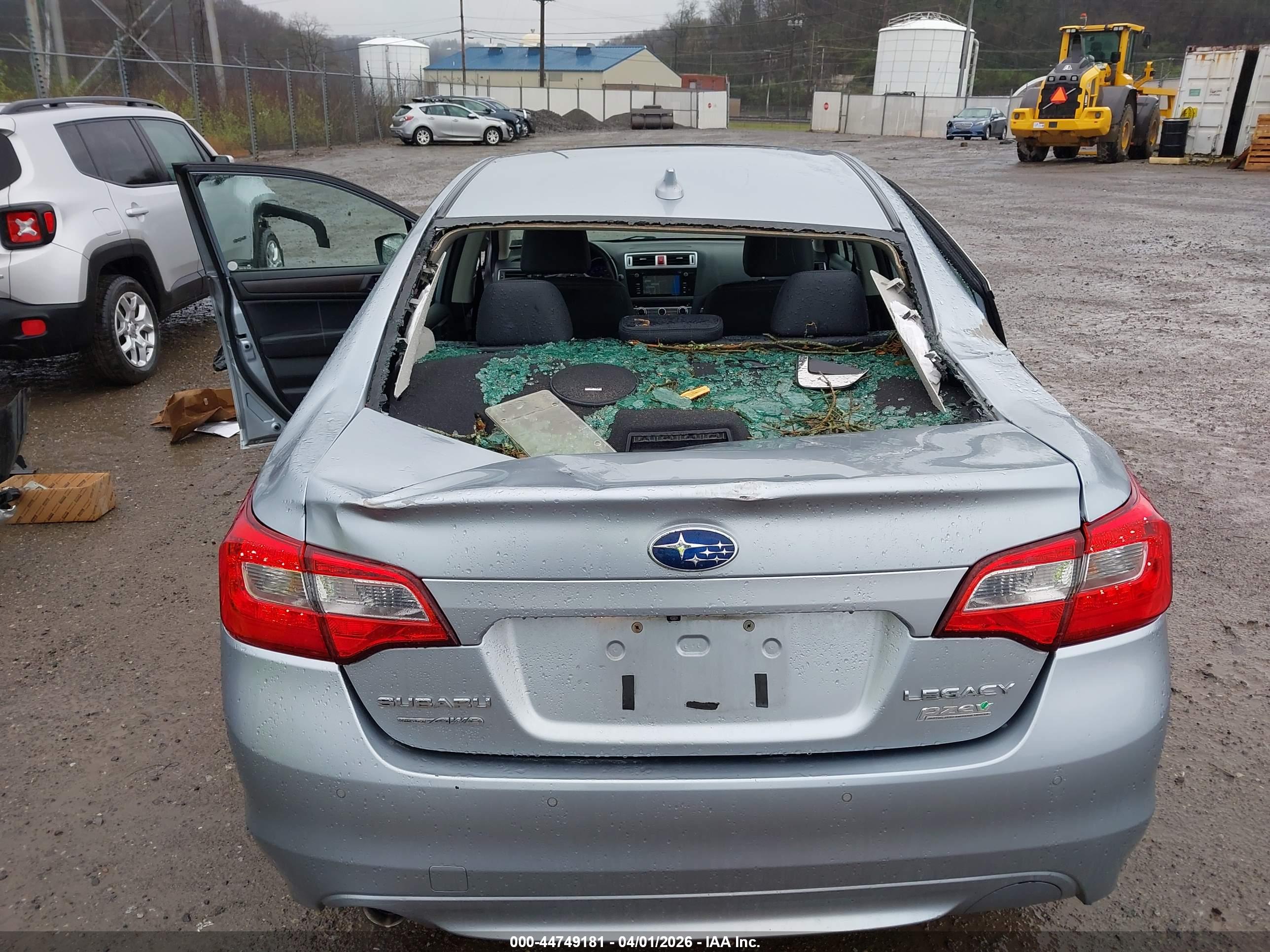 SUBARU LEGACY image 6