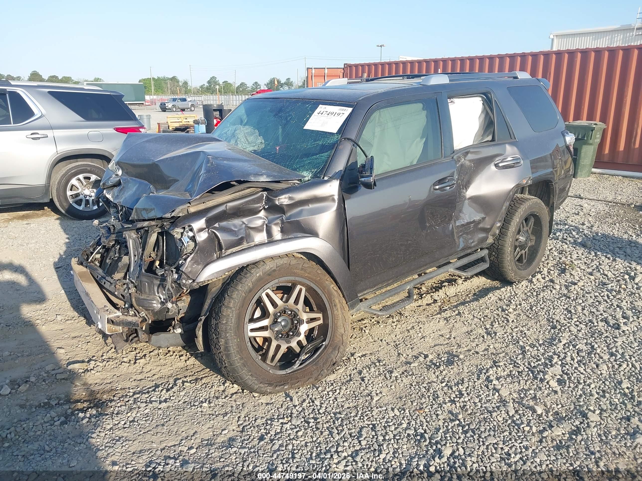 TOYOTA 4RUNNER image 2