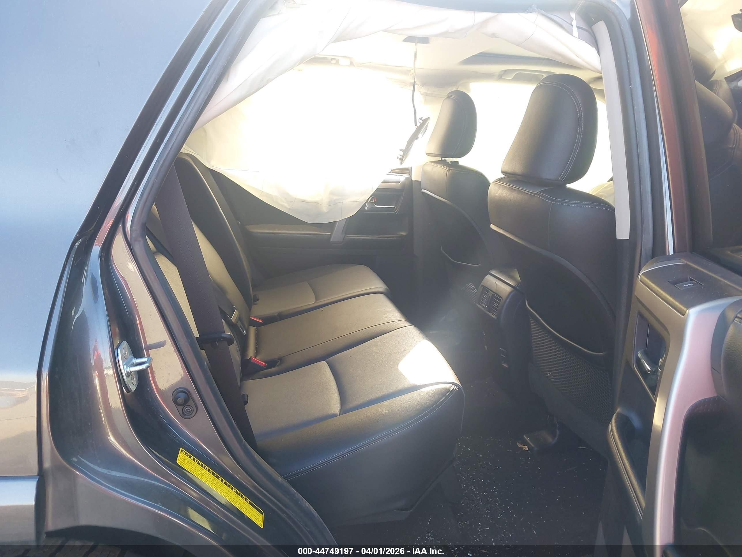 TOYOTA 4RUNNER image 8