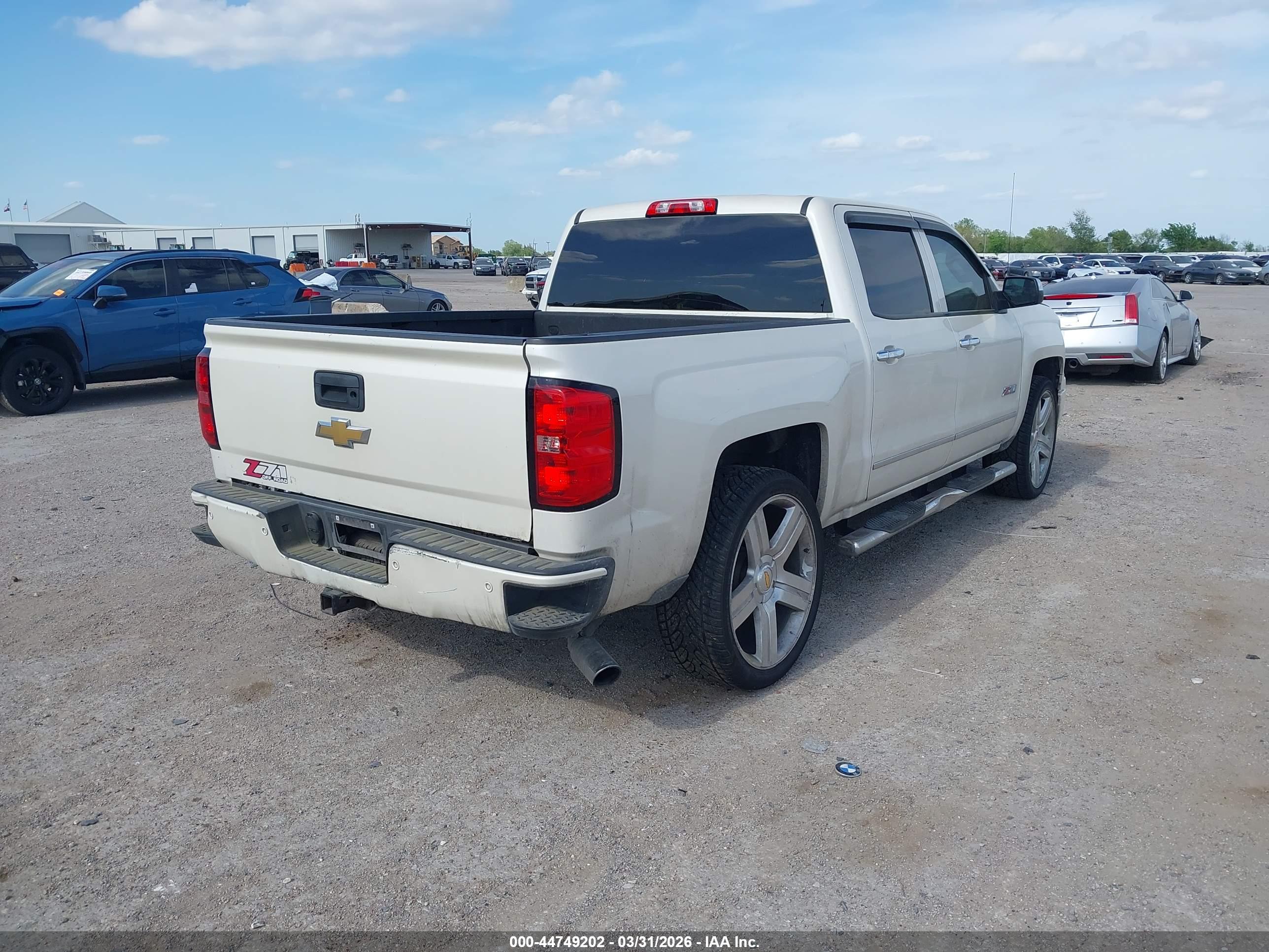 CHEVROLET SILVERADO image 4