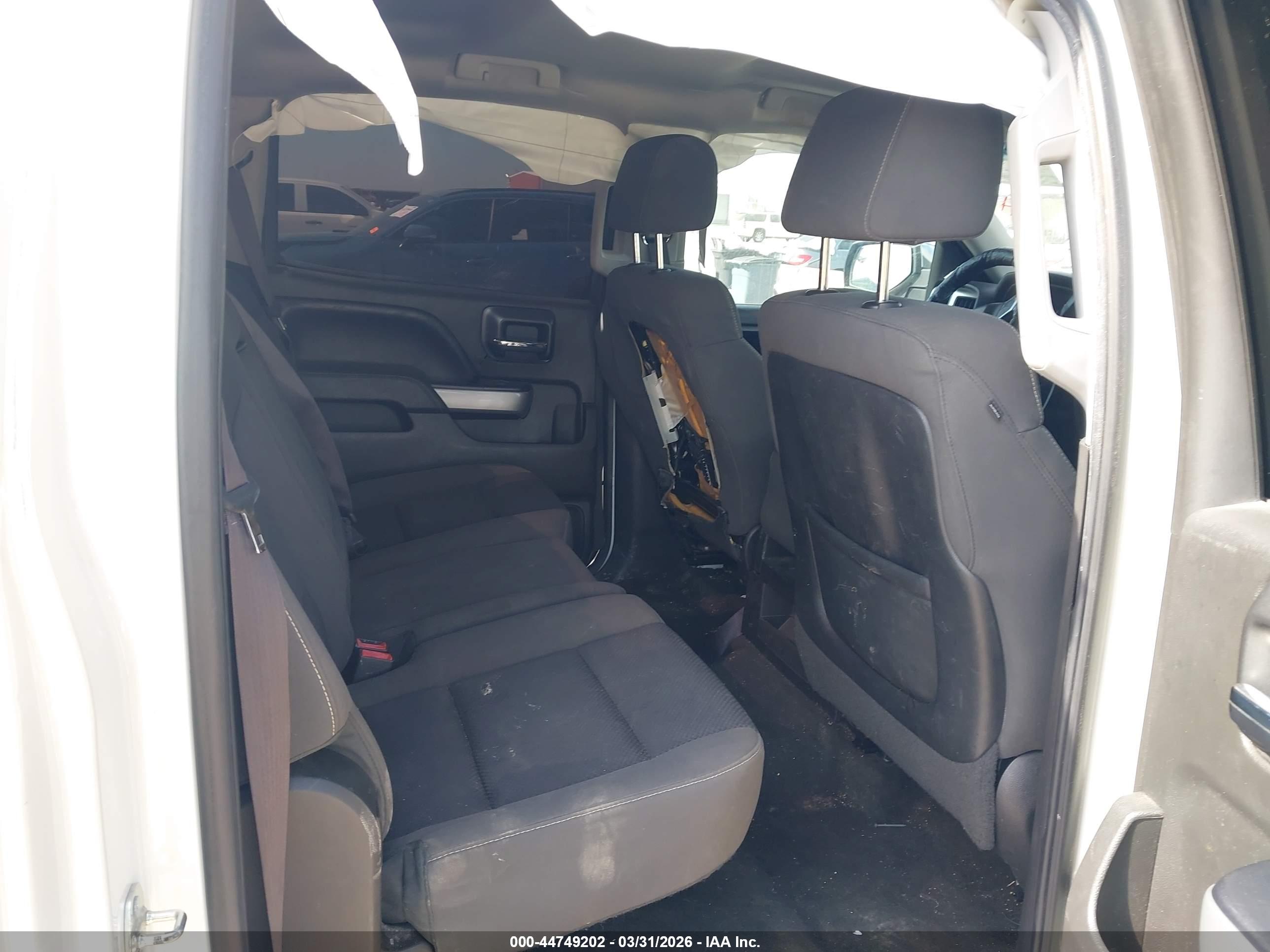 CHEVROLET SILVERADO image 8