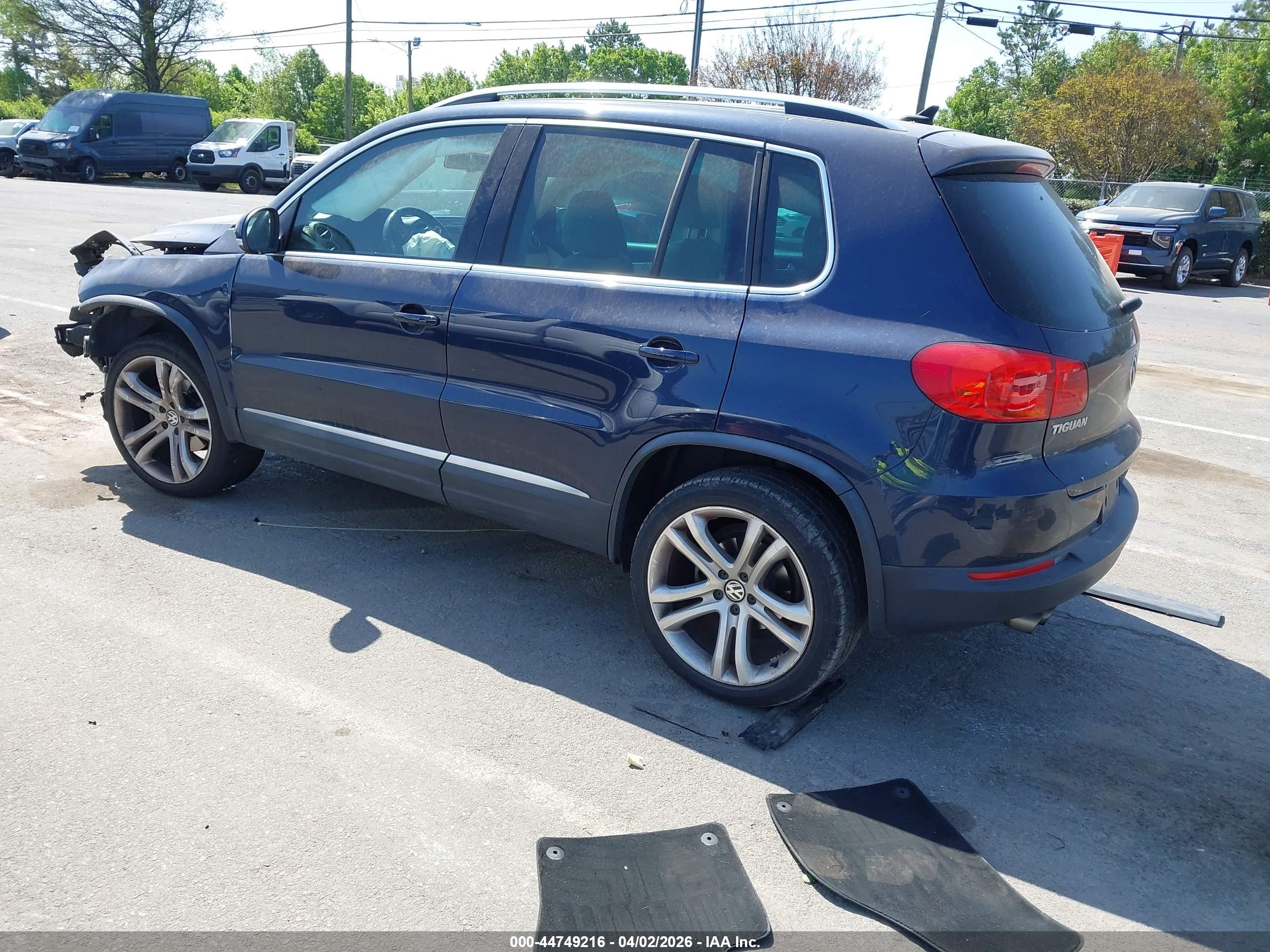 VOLKSWAGEN TIGUAN image 3
