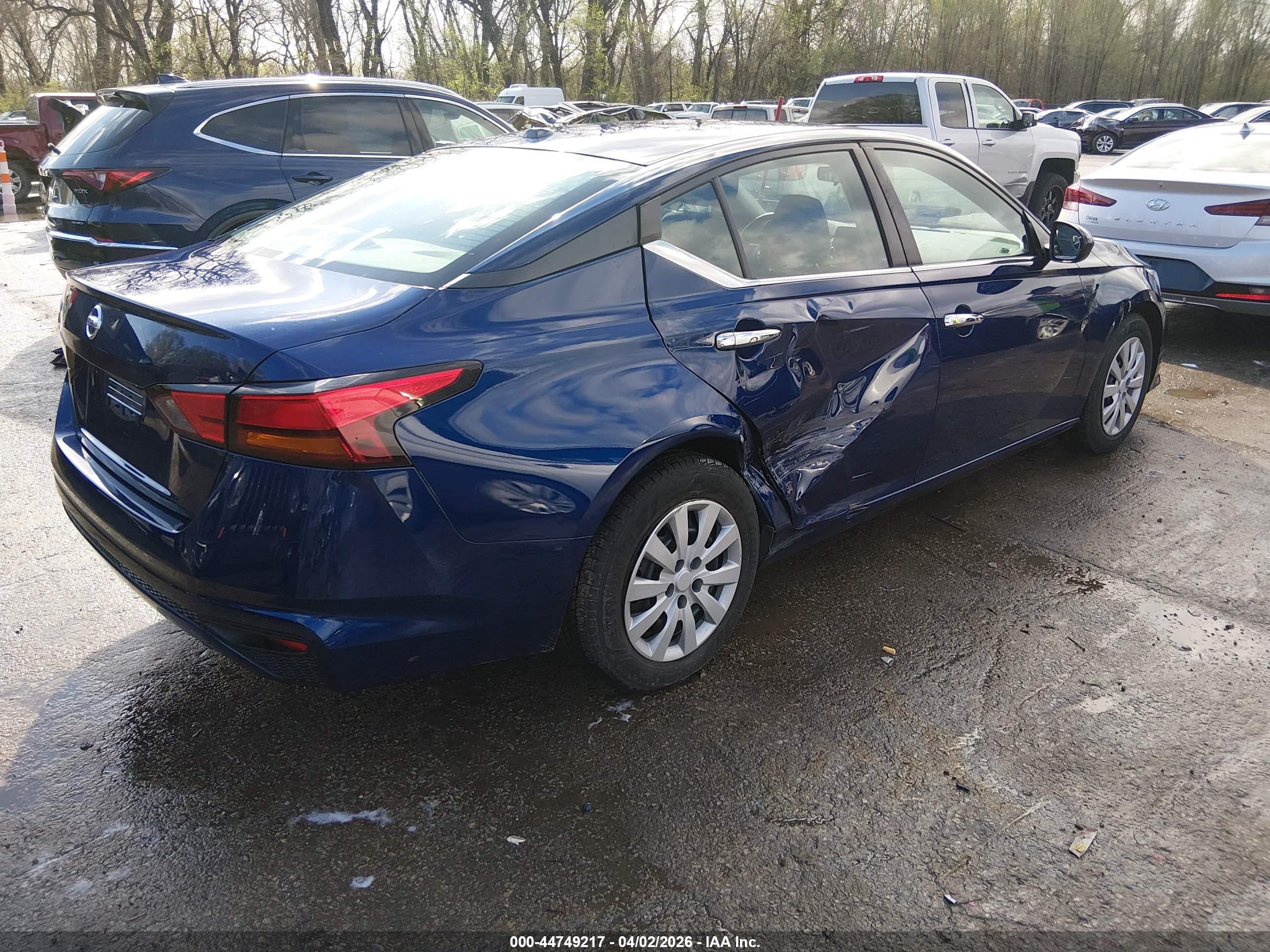 NISSAN ALTIMA image 4