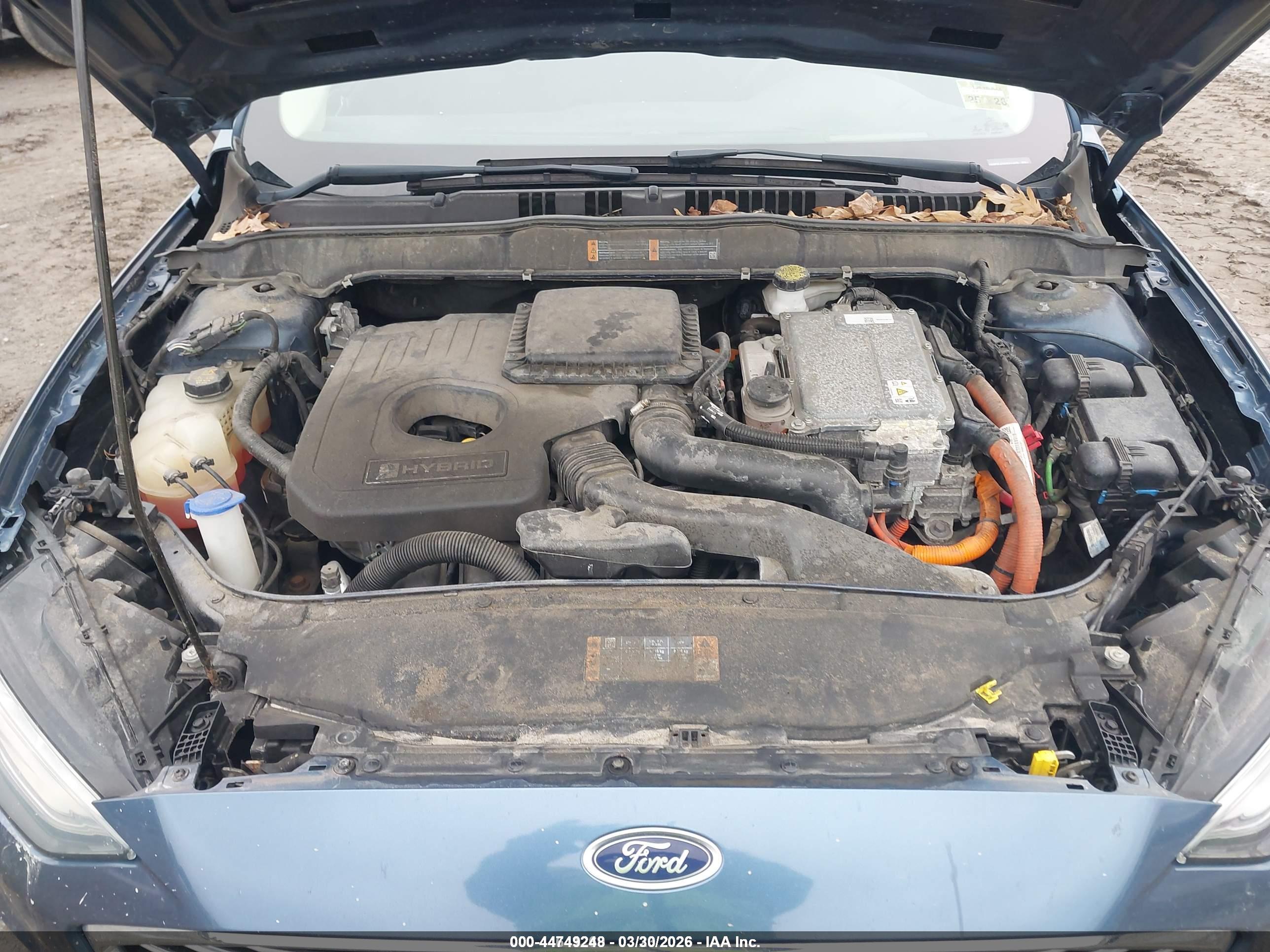 FORD FUSION image 10