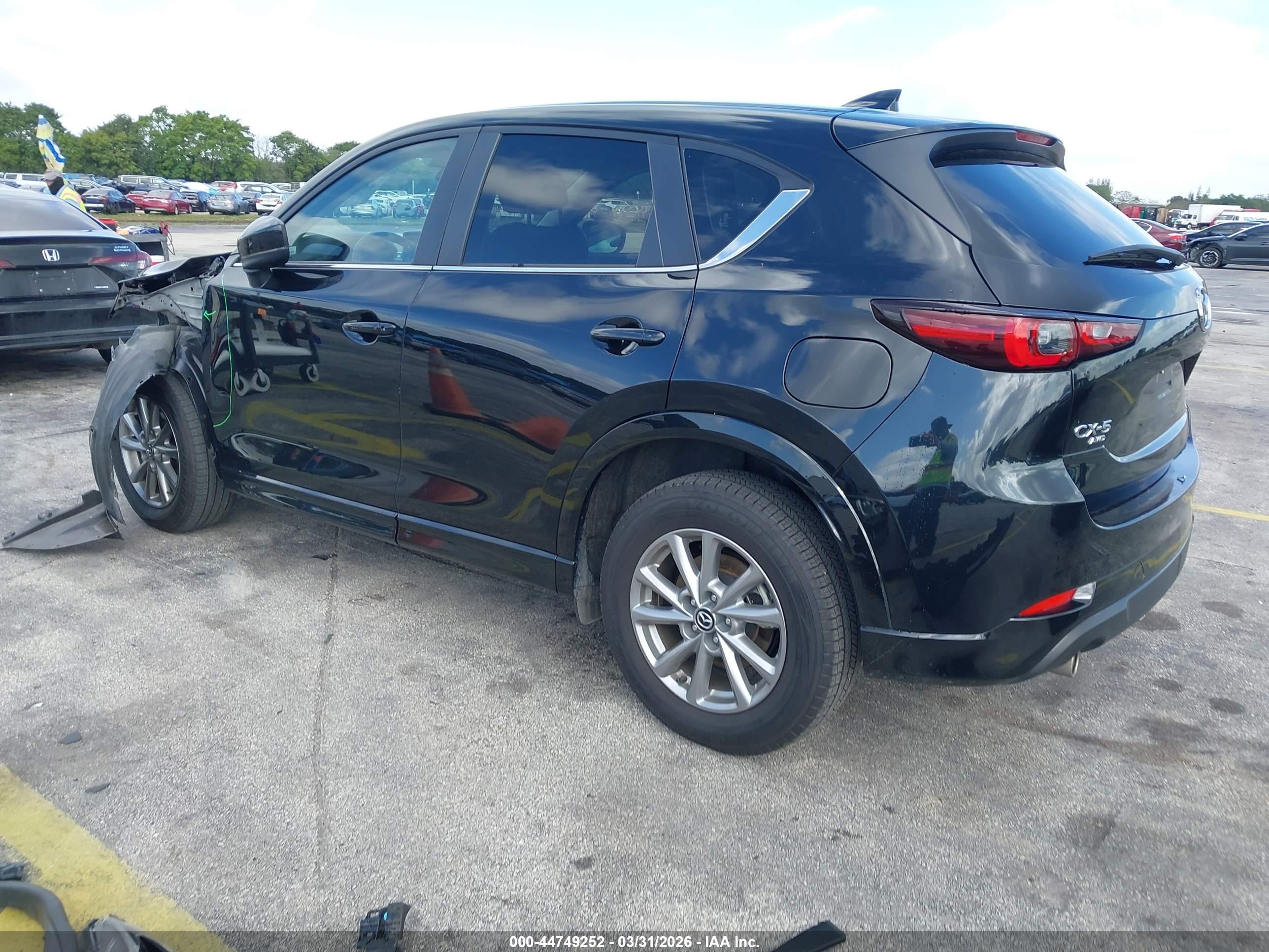 MAZDA CX-5 image 3