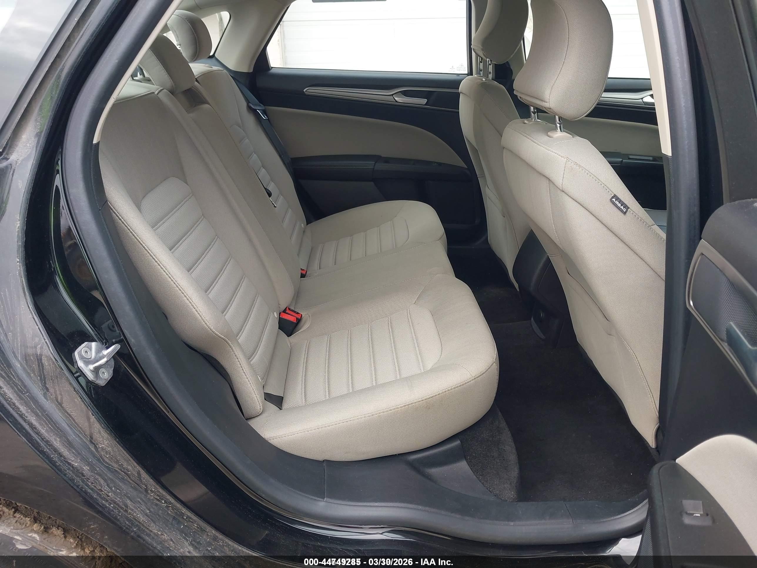 FORD FUSION image 8