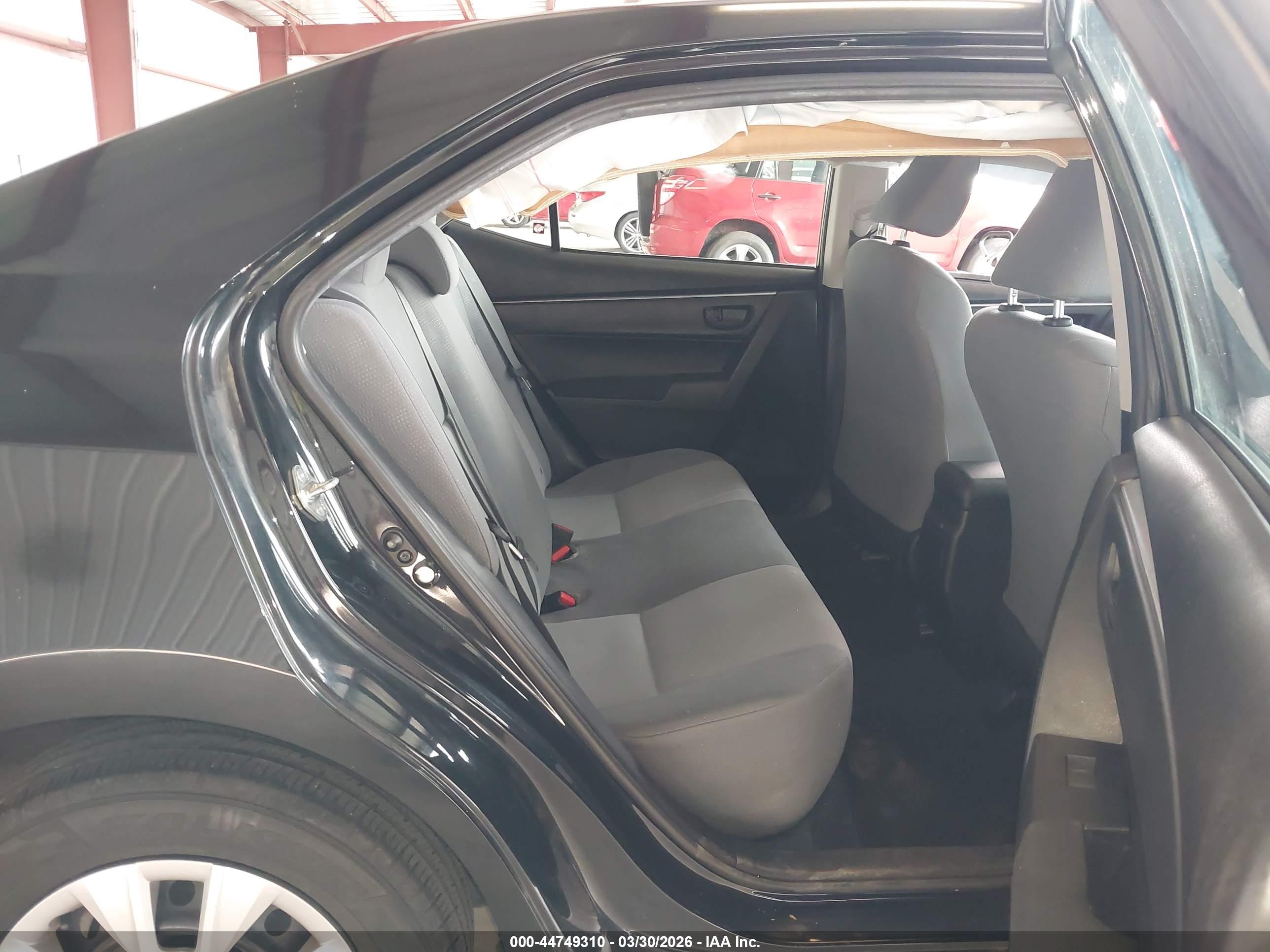 TOYOTA COROLLA image 8