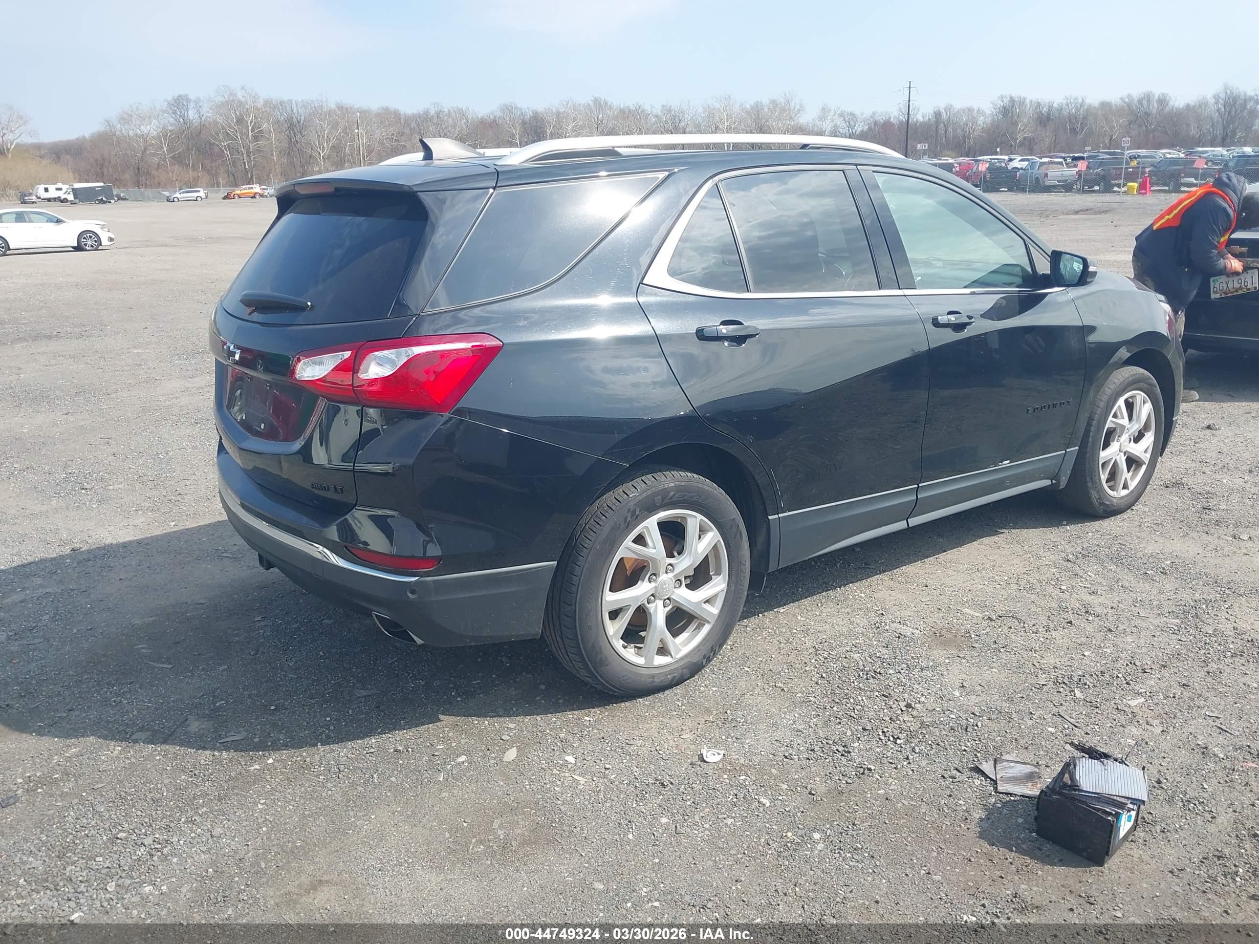 CHEVROLET EQUINOX image 4