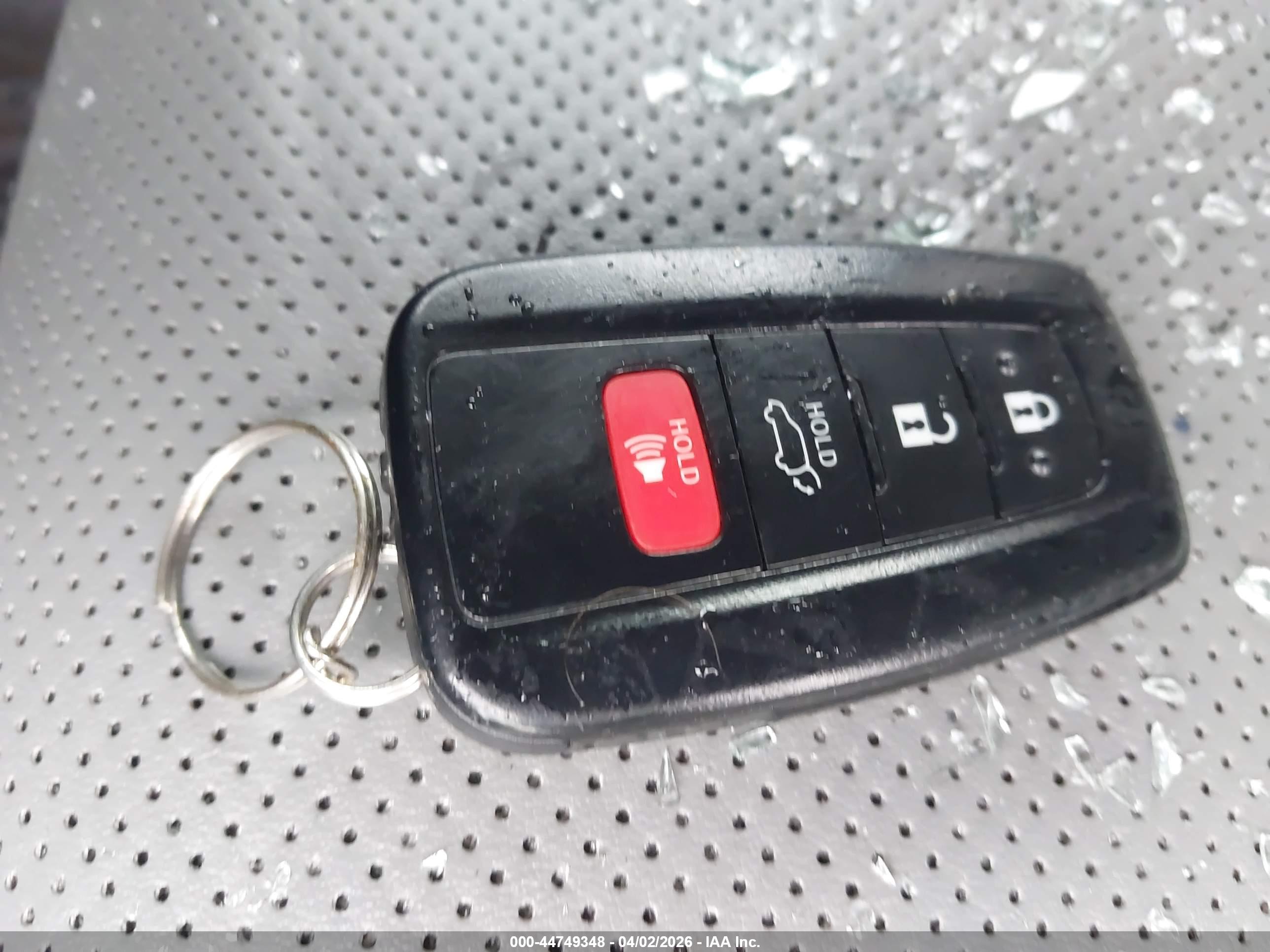TOYOTA RAV4 image 11