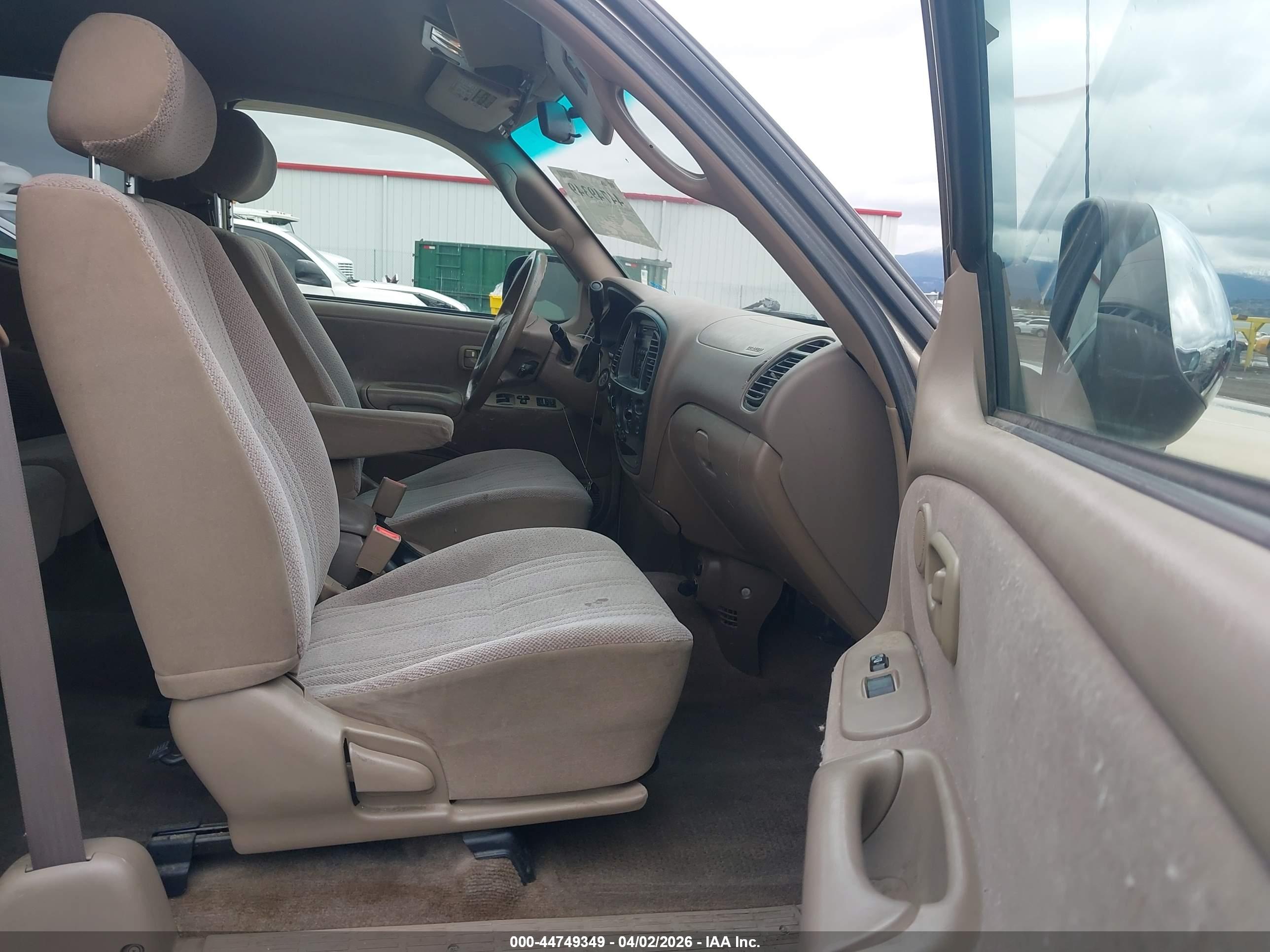 TOYOTA TUNDRA image 5