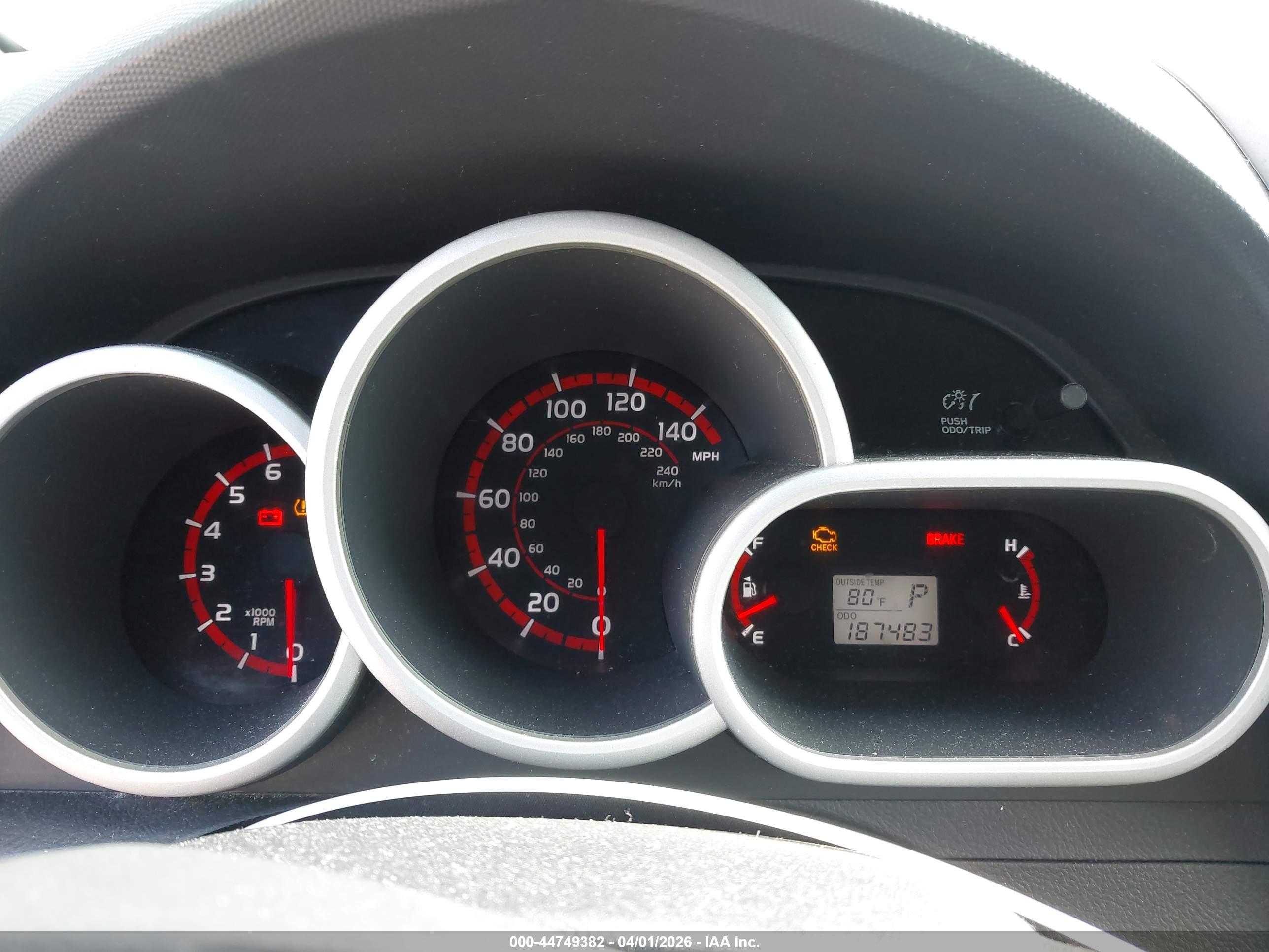 TOYOTA MATRIX image 7