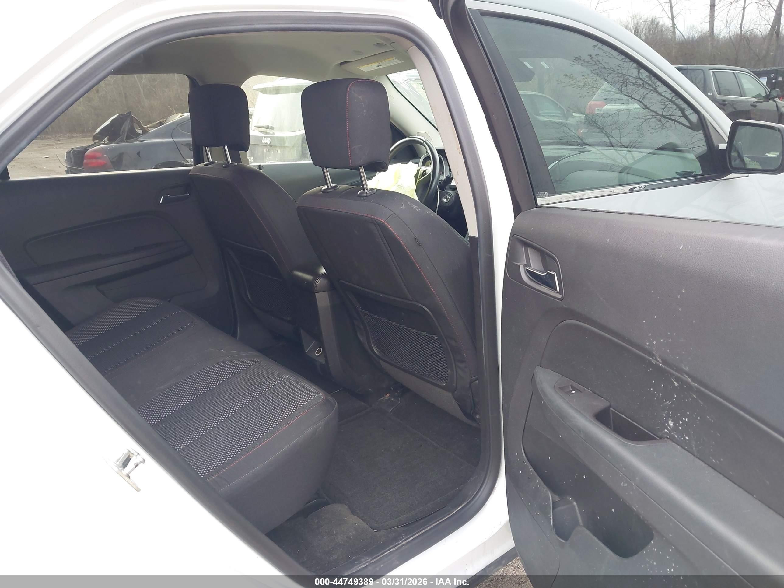 CHEVROLET EQUINOX image 8