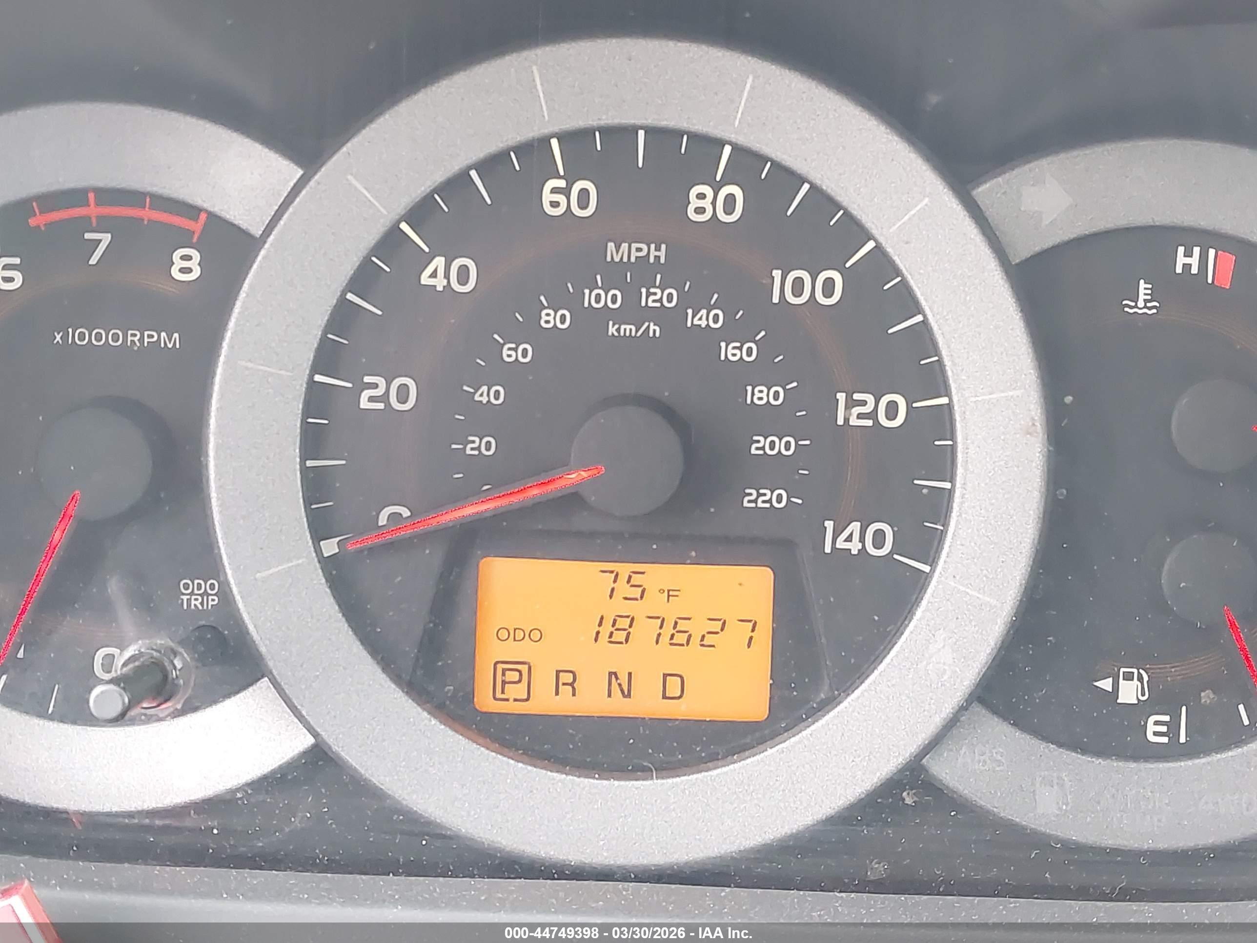 TOYOTA RAV4 image 7