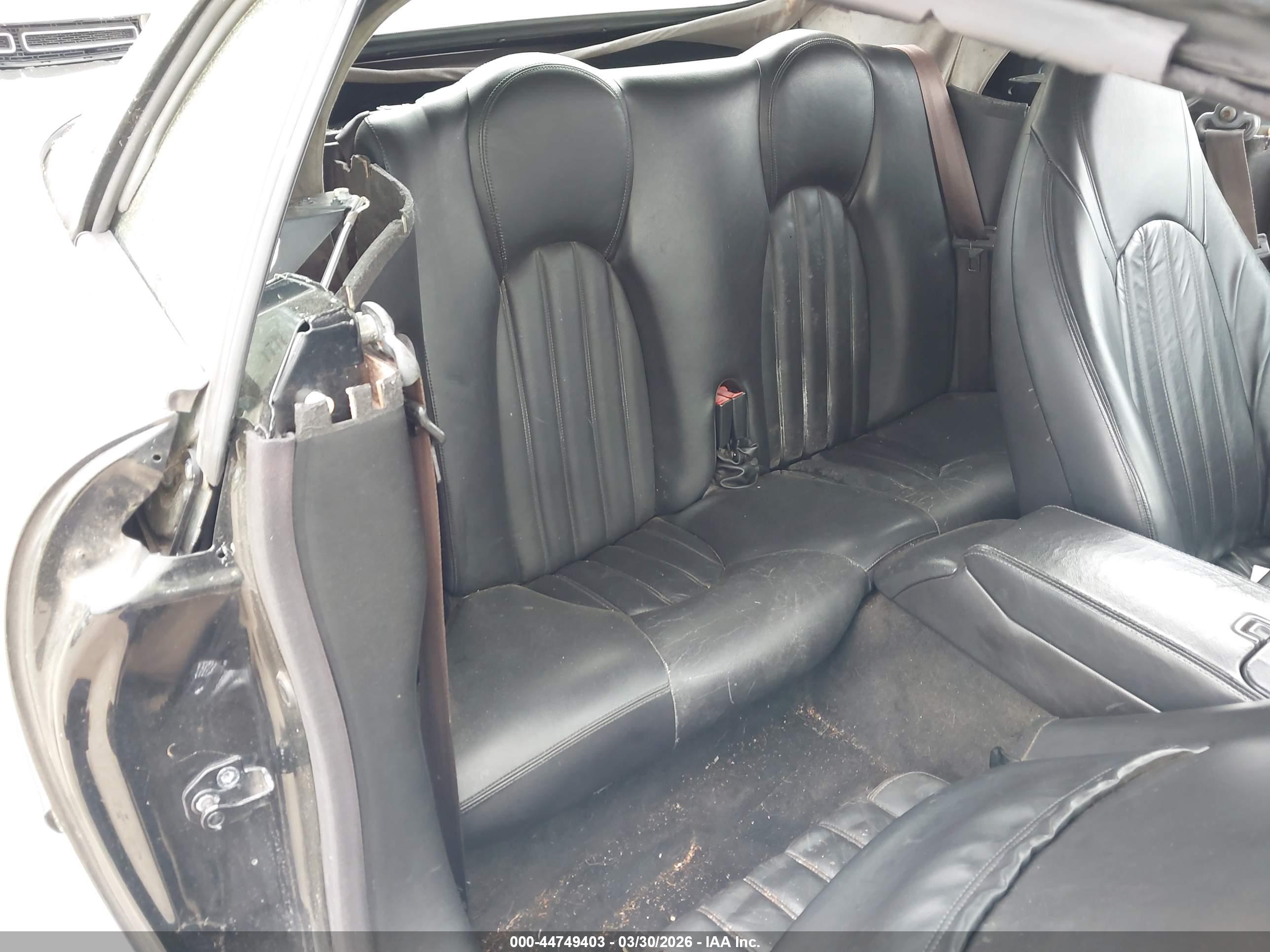 JAGUAR XK8 image 8