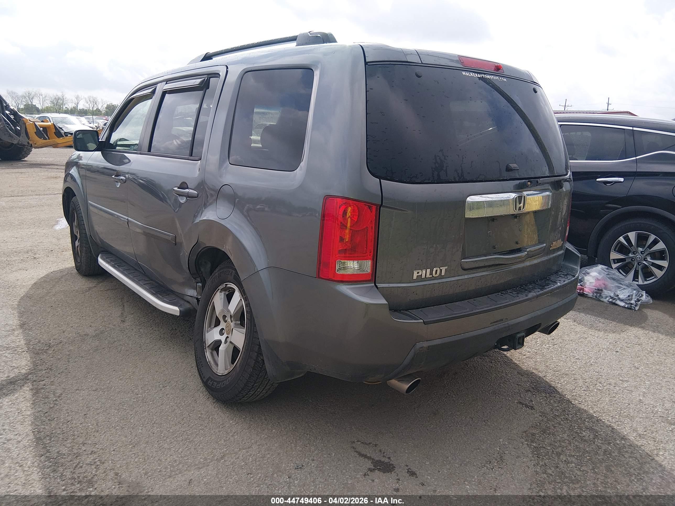 HONDA PILOT image 3