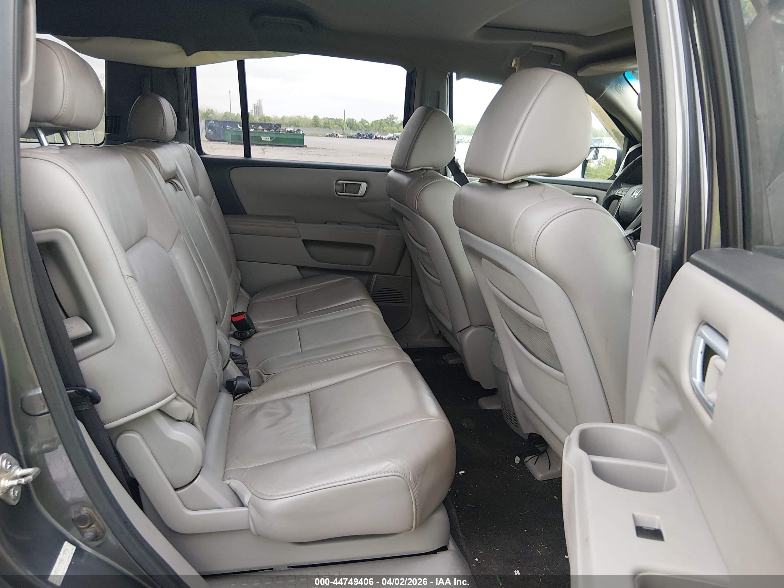 HONDA PILOT image 8