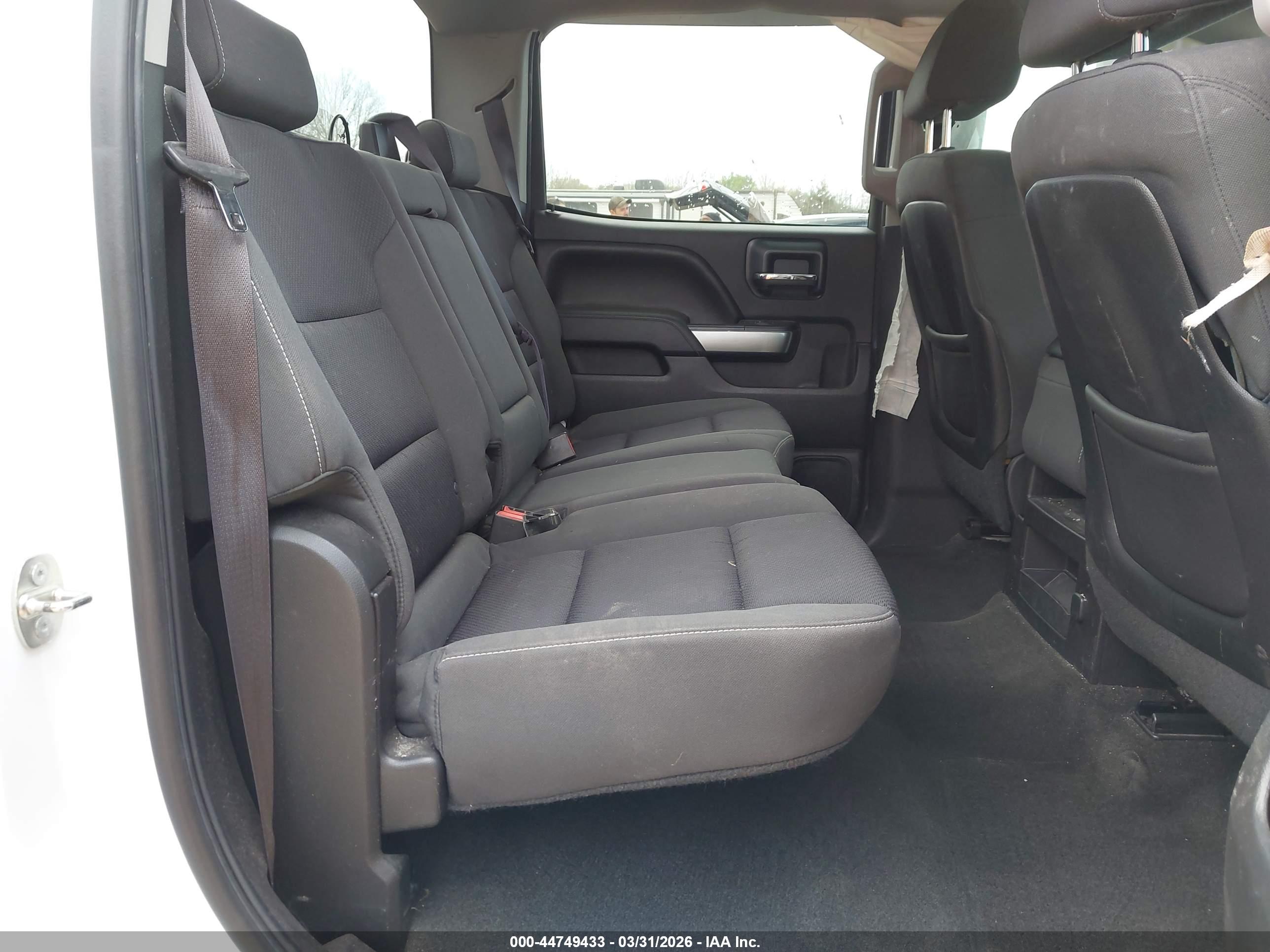 CHEVROLET SILVERADO image 8