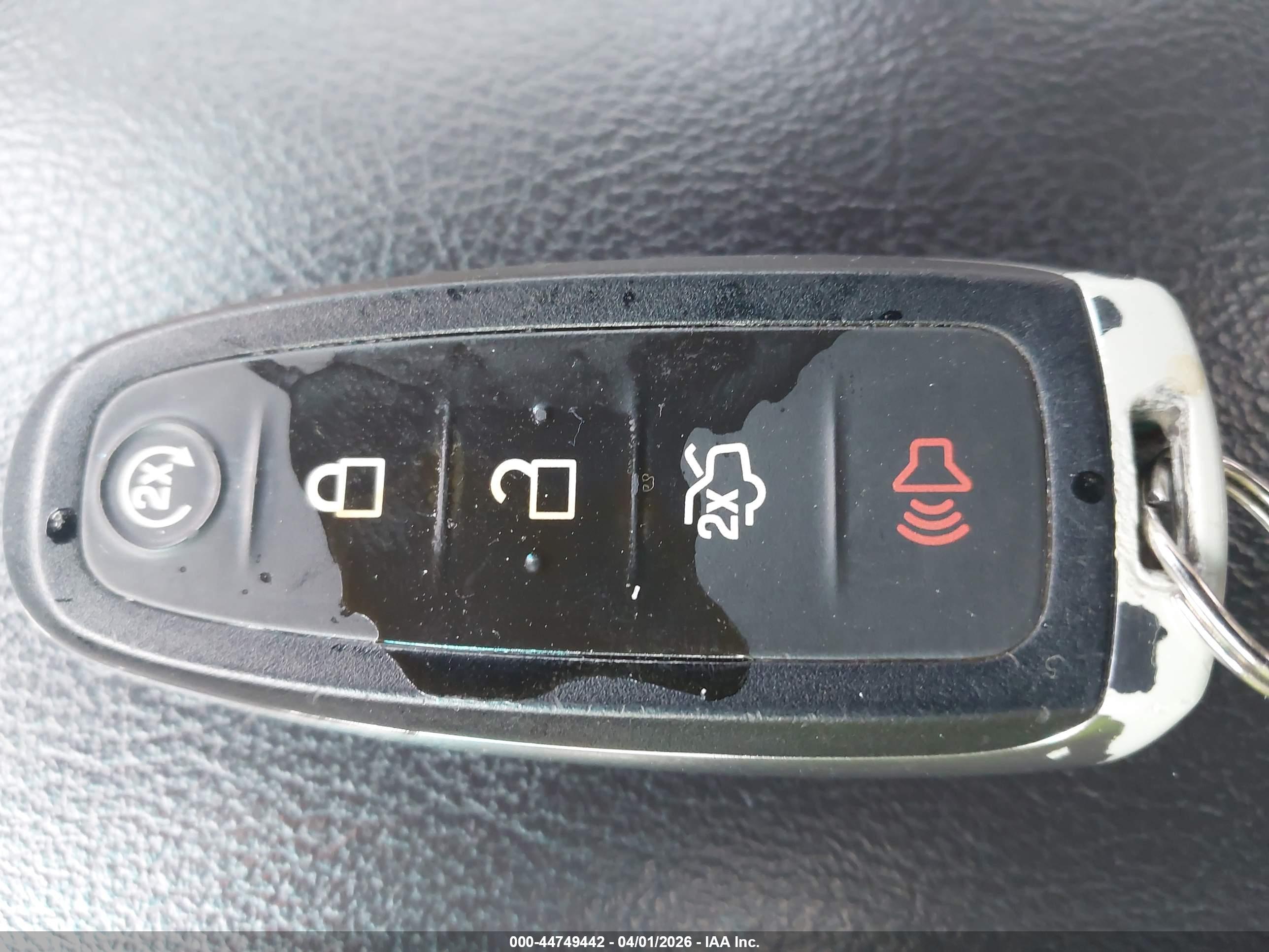 FORD EXPLORER image 11