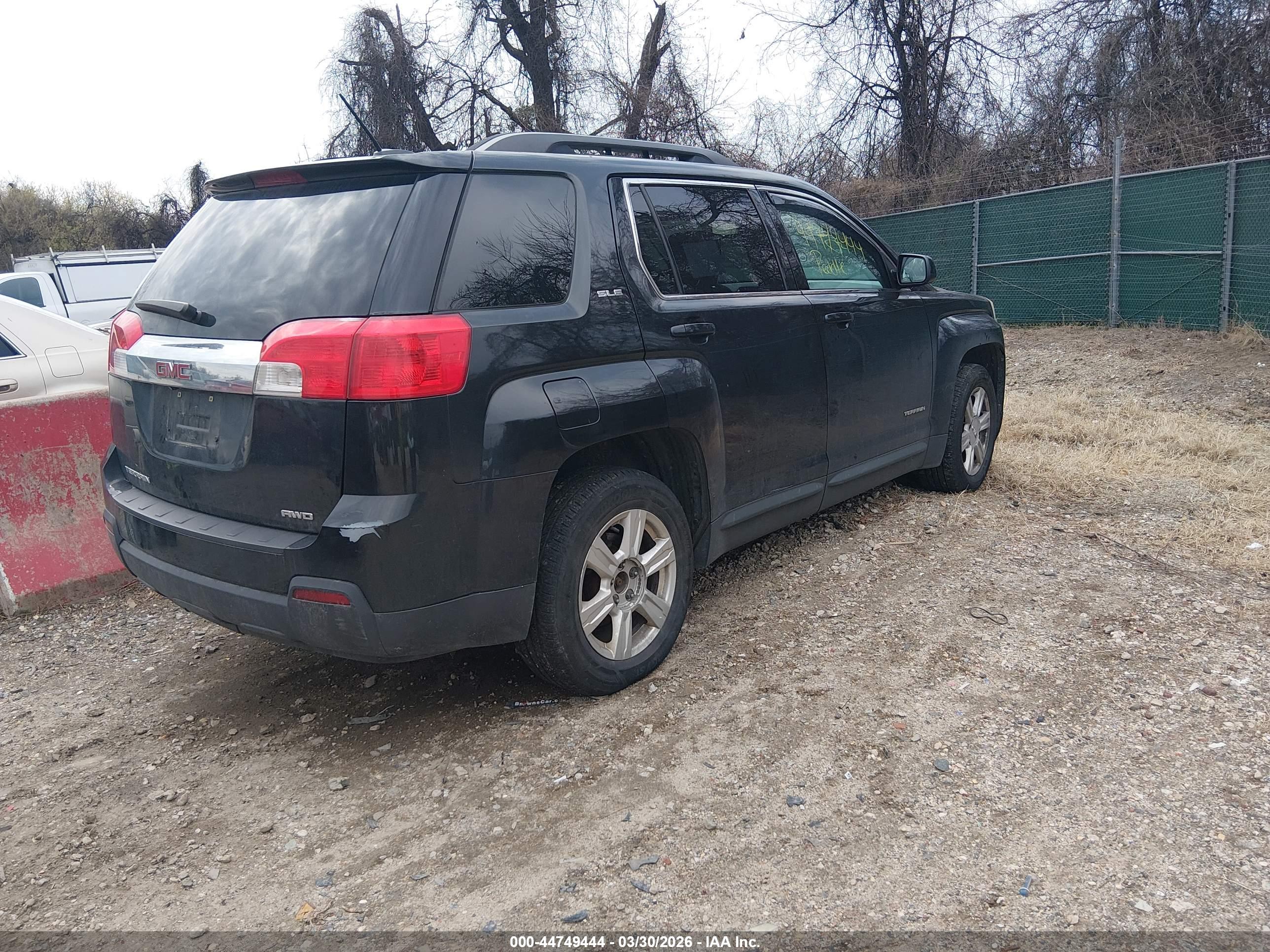 GMC TERRAIN image 4
