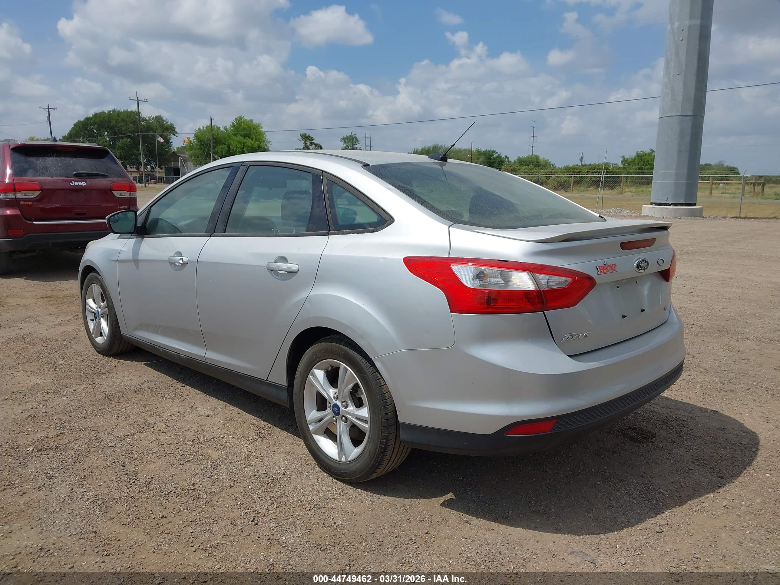 FORD FOCUS image 3