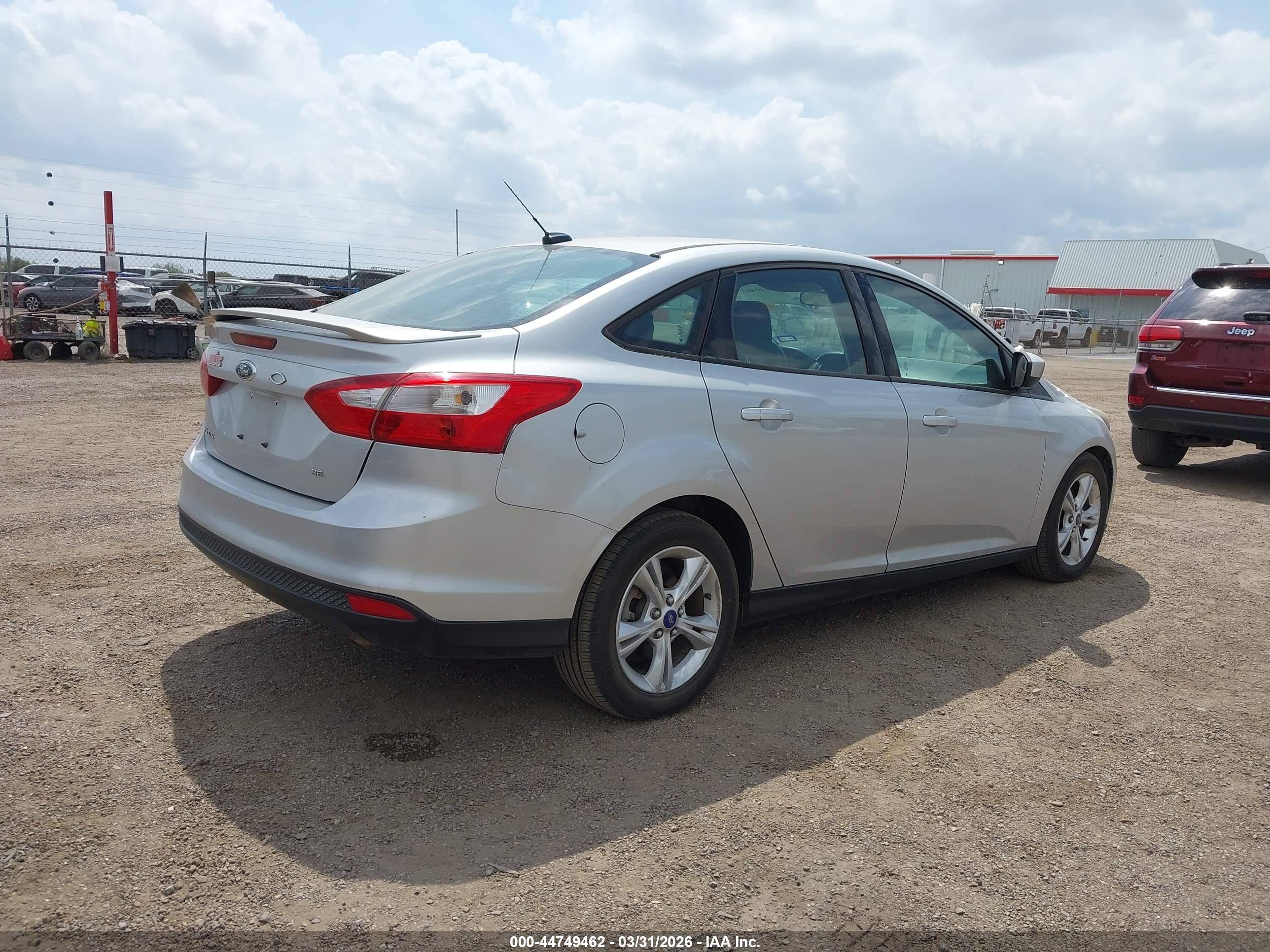 FORD FOCUS image 4