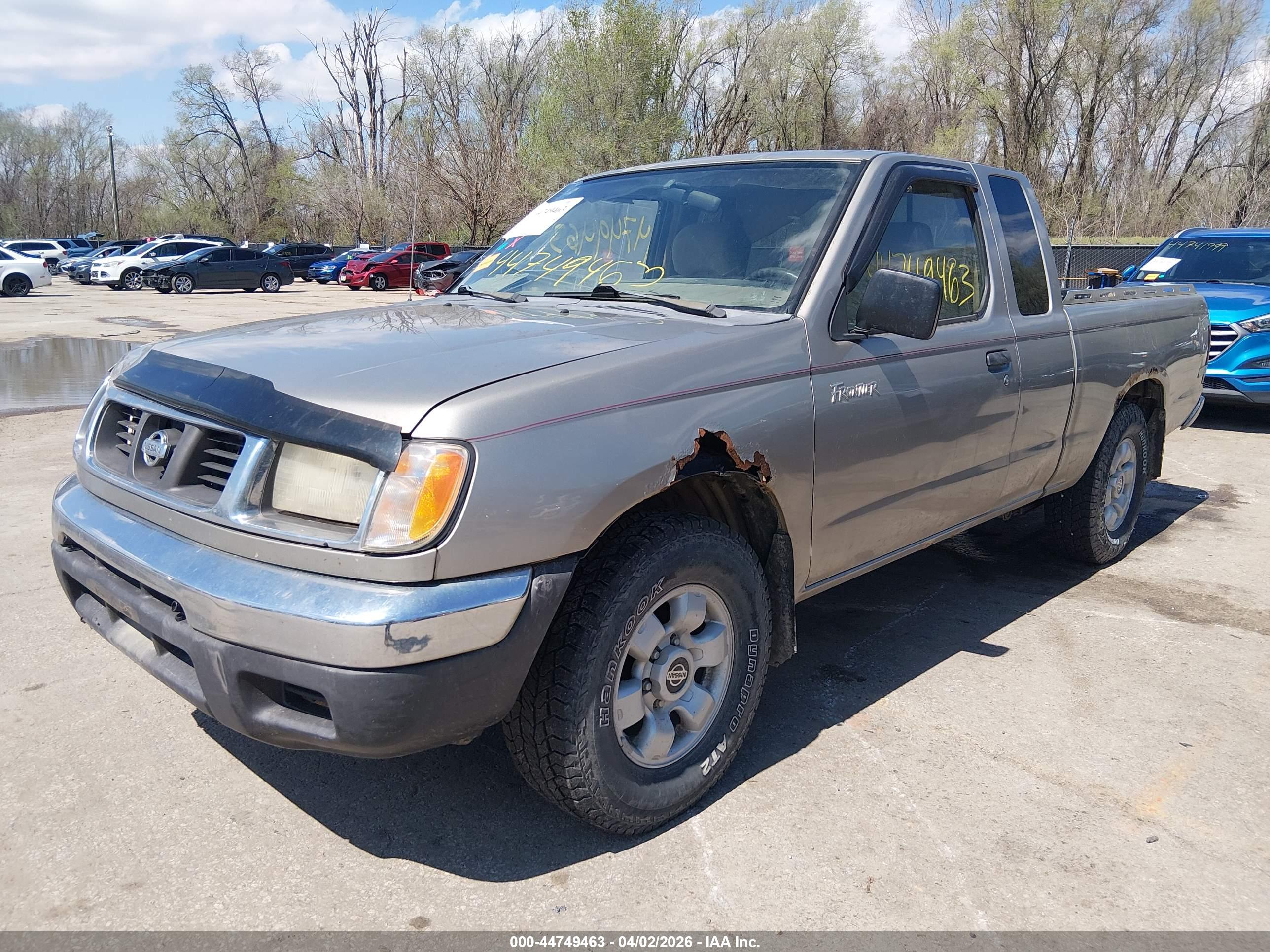 NISSAN FRONTIER image 2