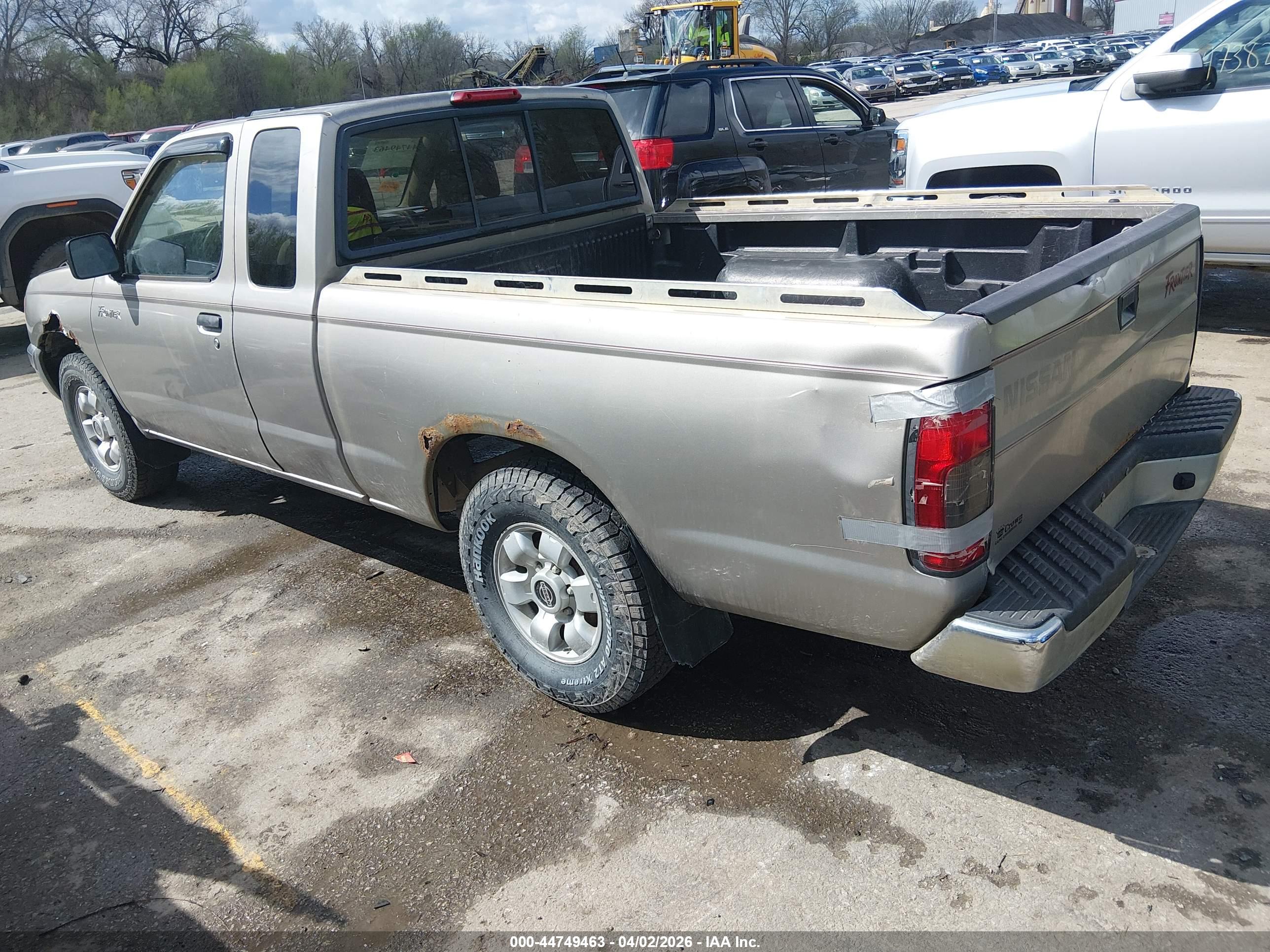 NISSAN FRONTIER image 3