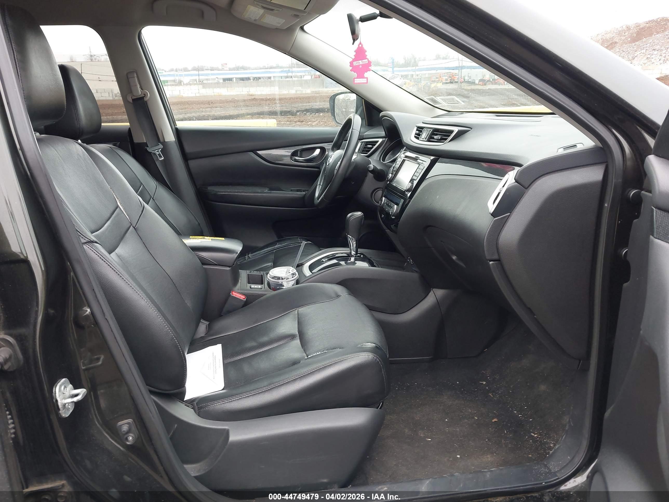 NISSAN ROGUE image 5