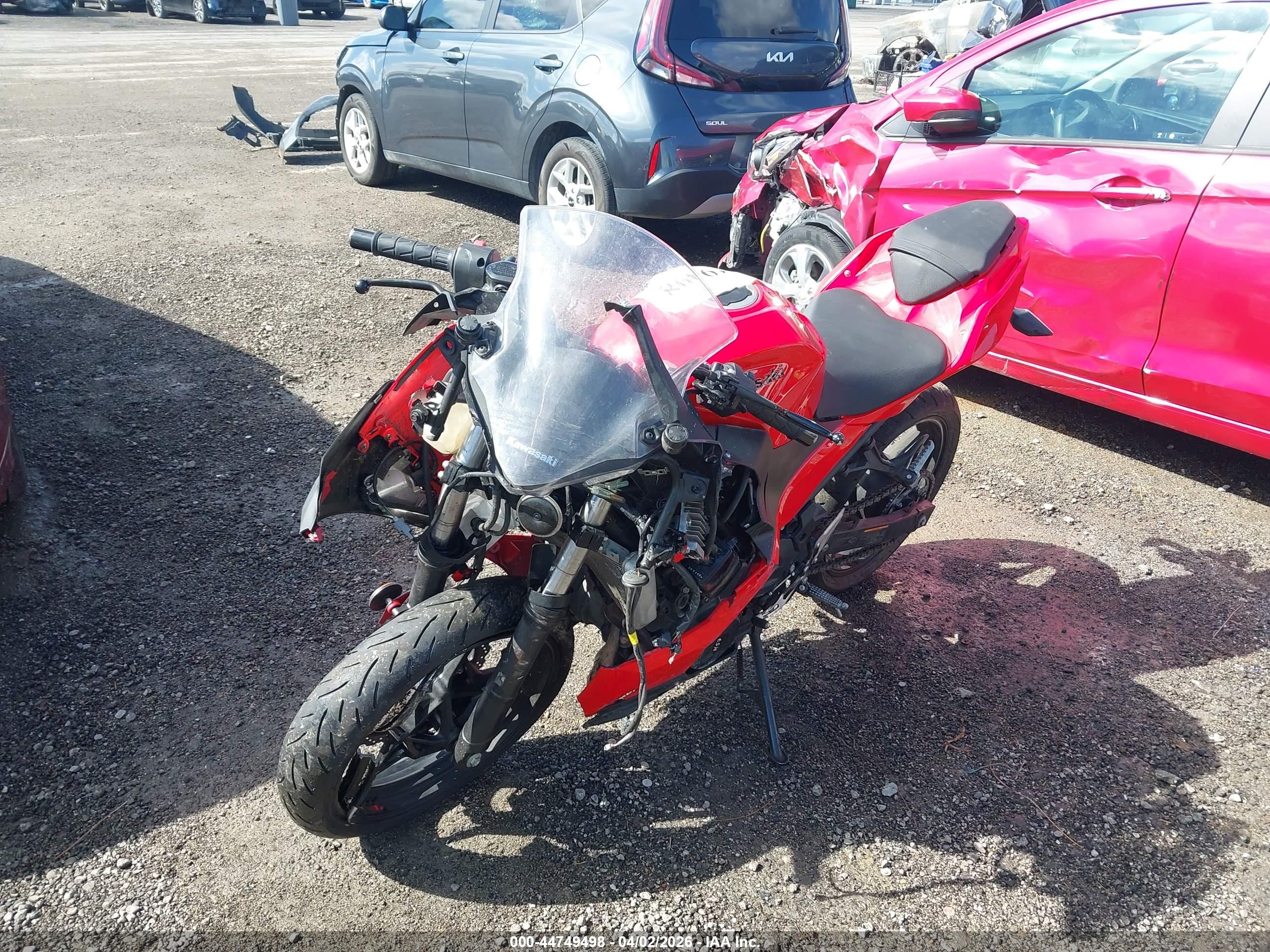 KAWASAKI EX400 image 2